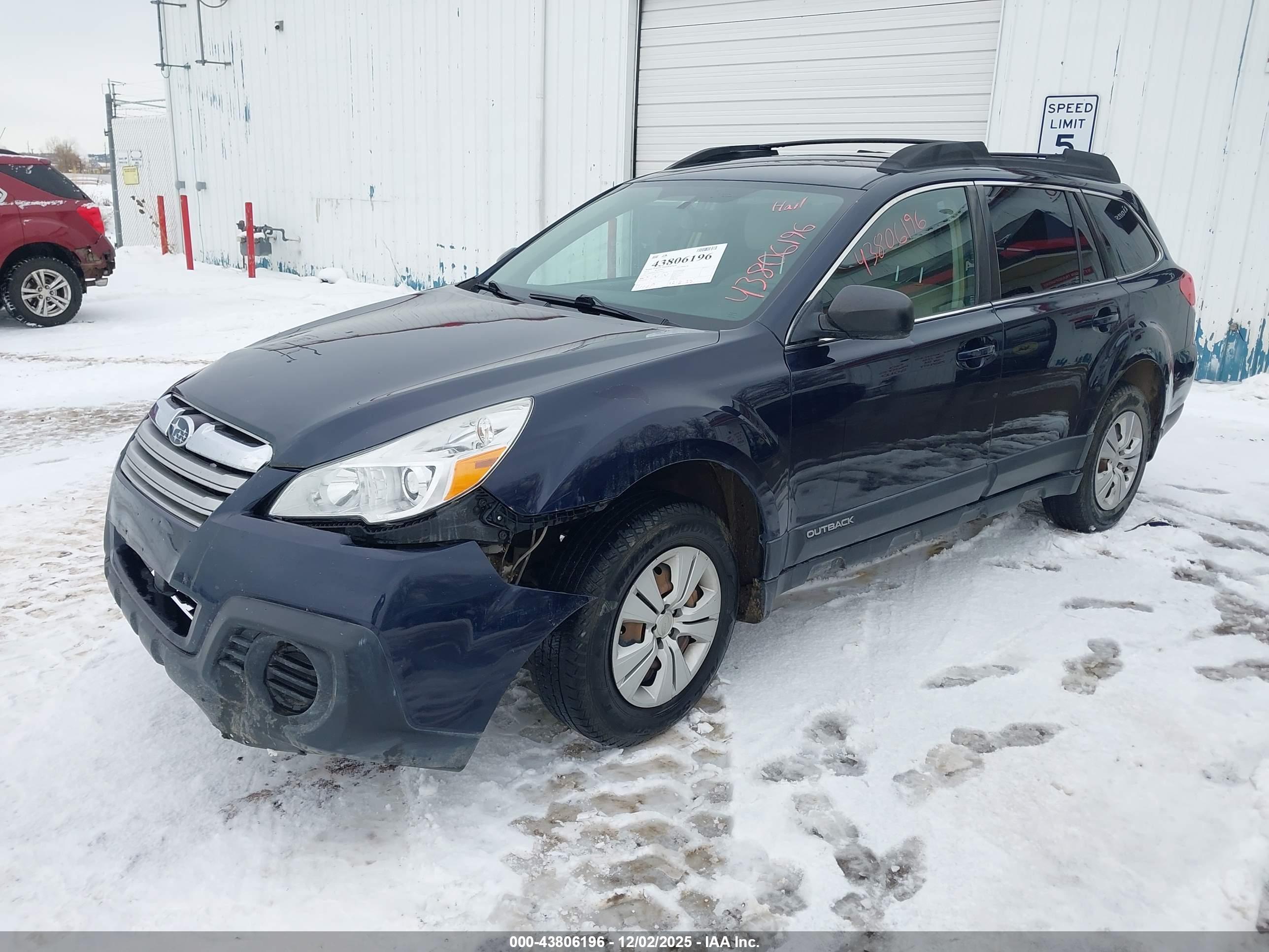 SUBARU OUTBACK image 2