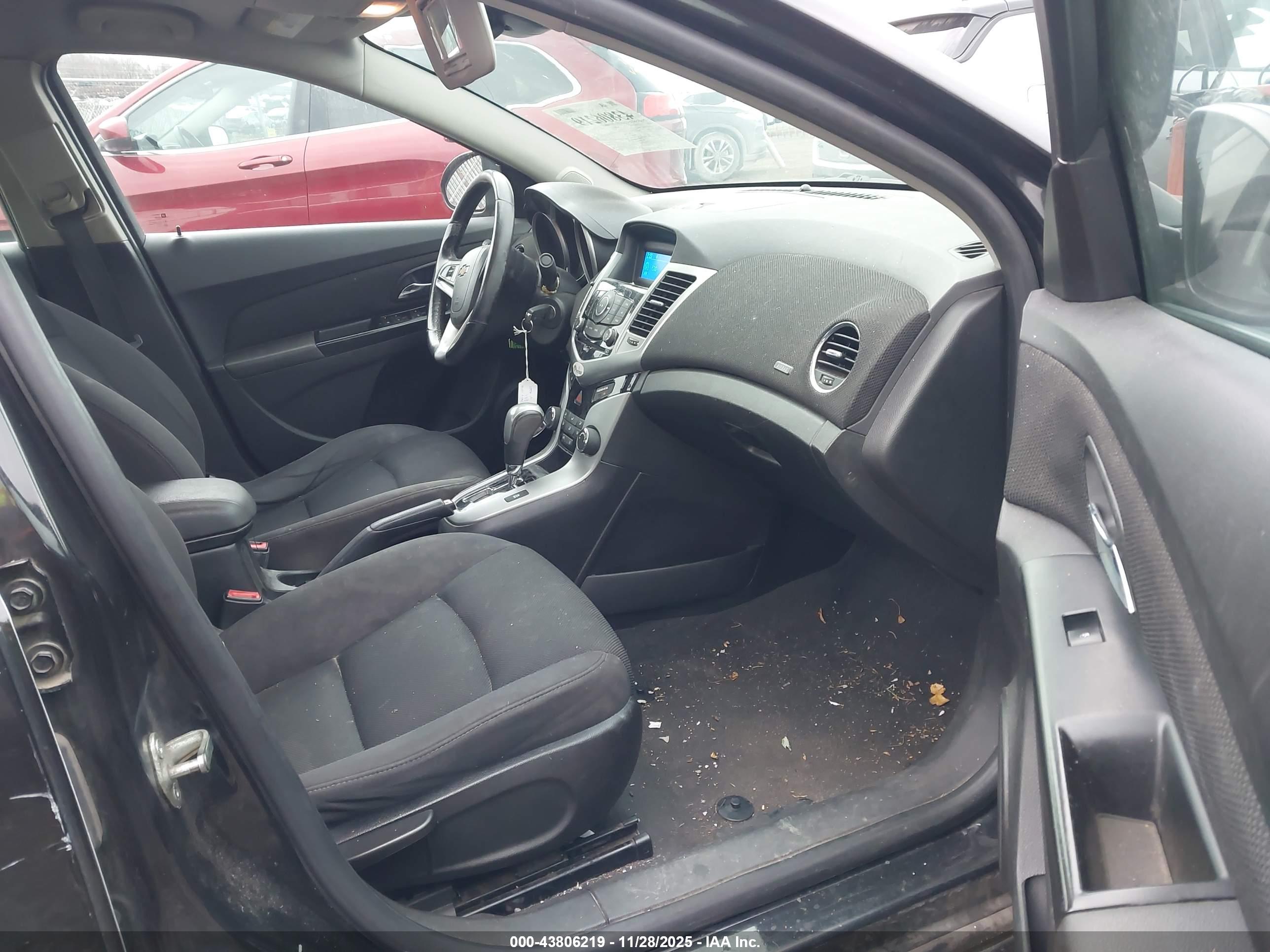 CHEVROLET CRUZE image 5