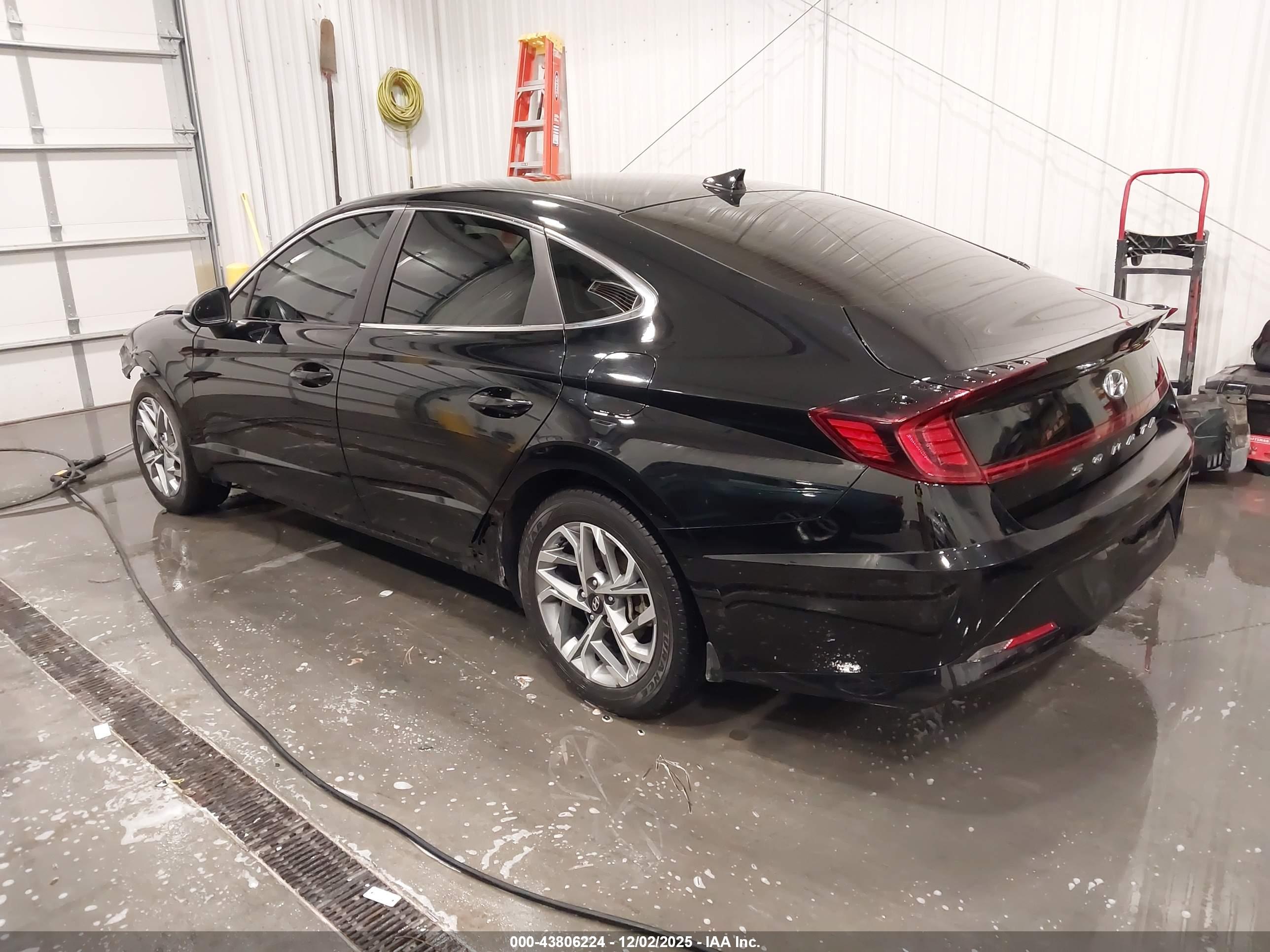 HYUNDAI SONATA image 3