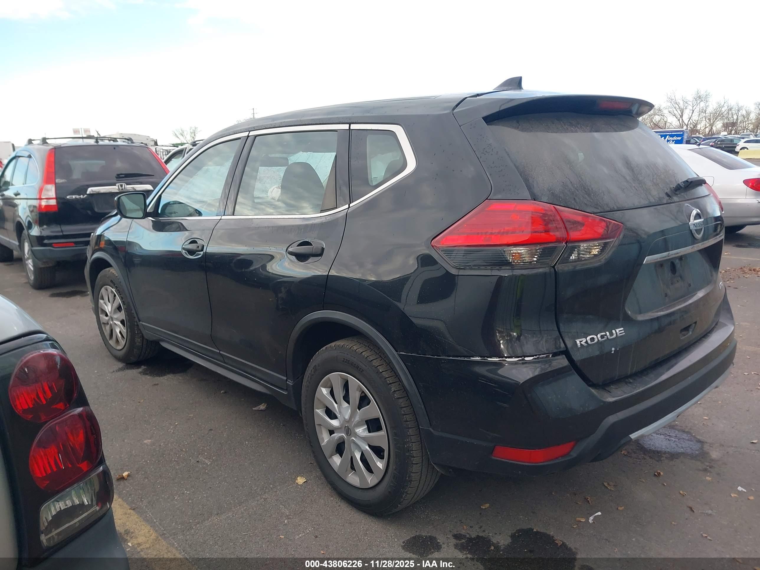 NISSAN ROGUE image 3