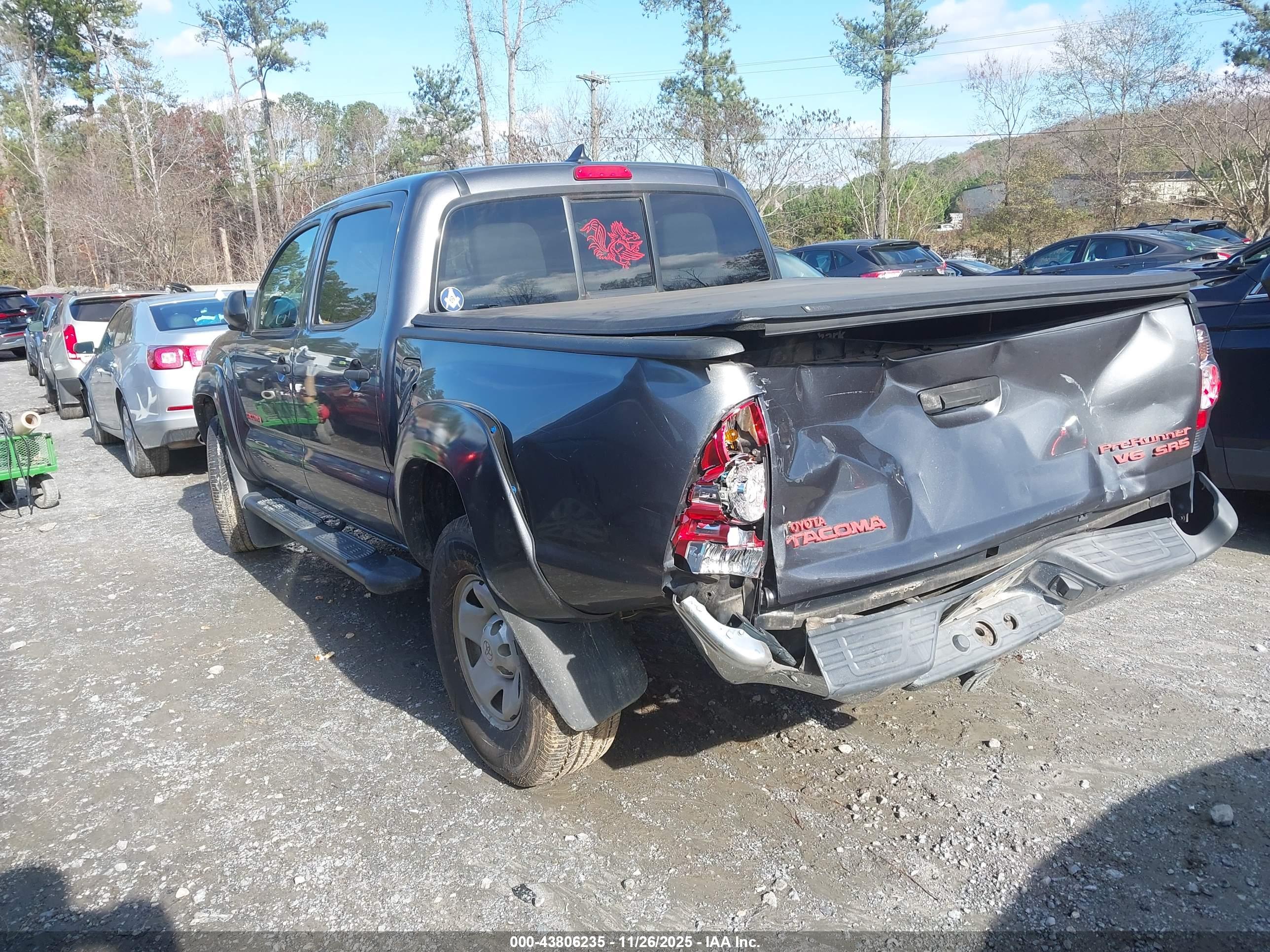TOYOTA TACOMA image 3