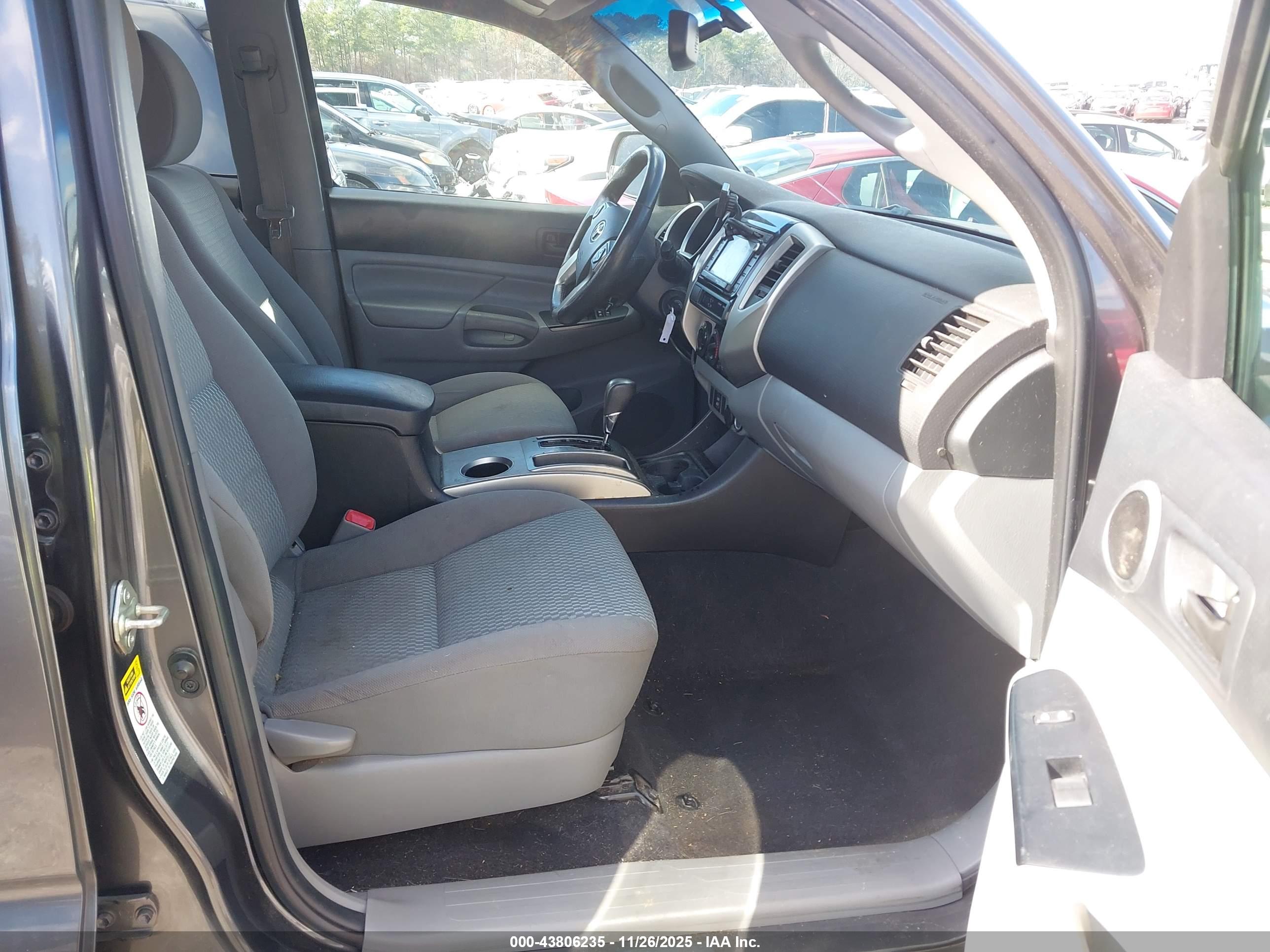 TOYOTA TACOMA image 5