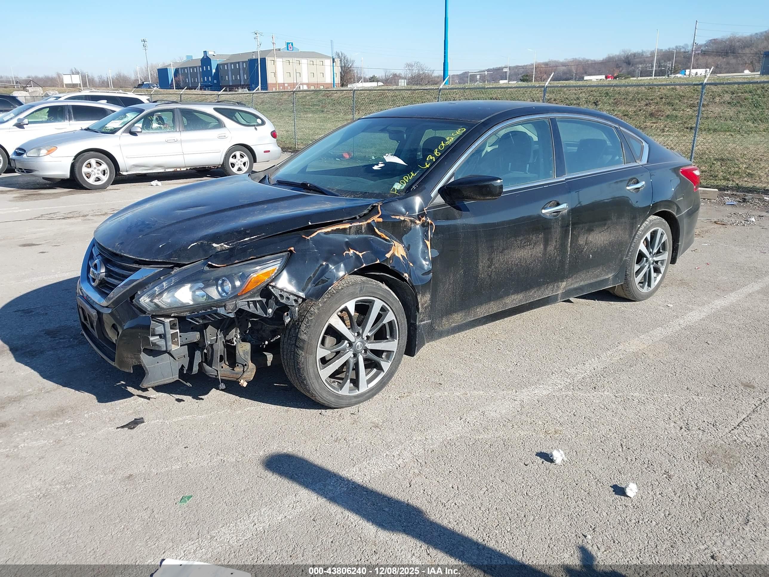 NISSAN ALTIMA image 2