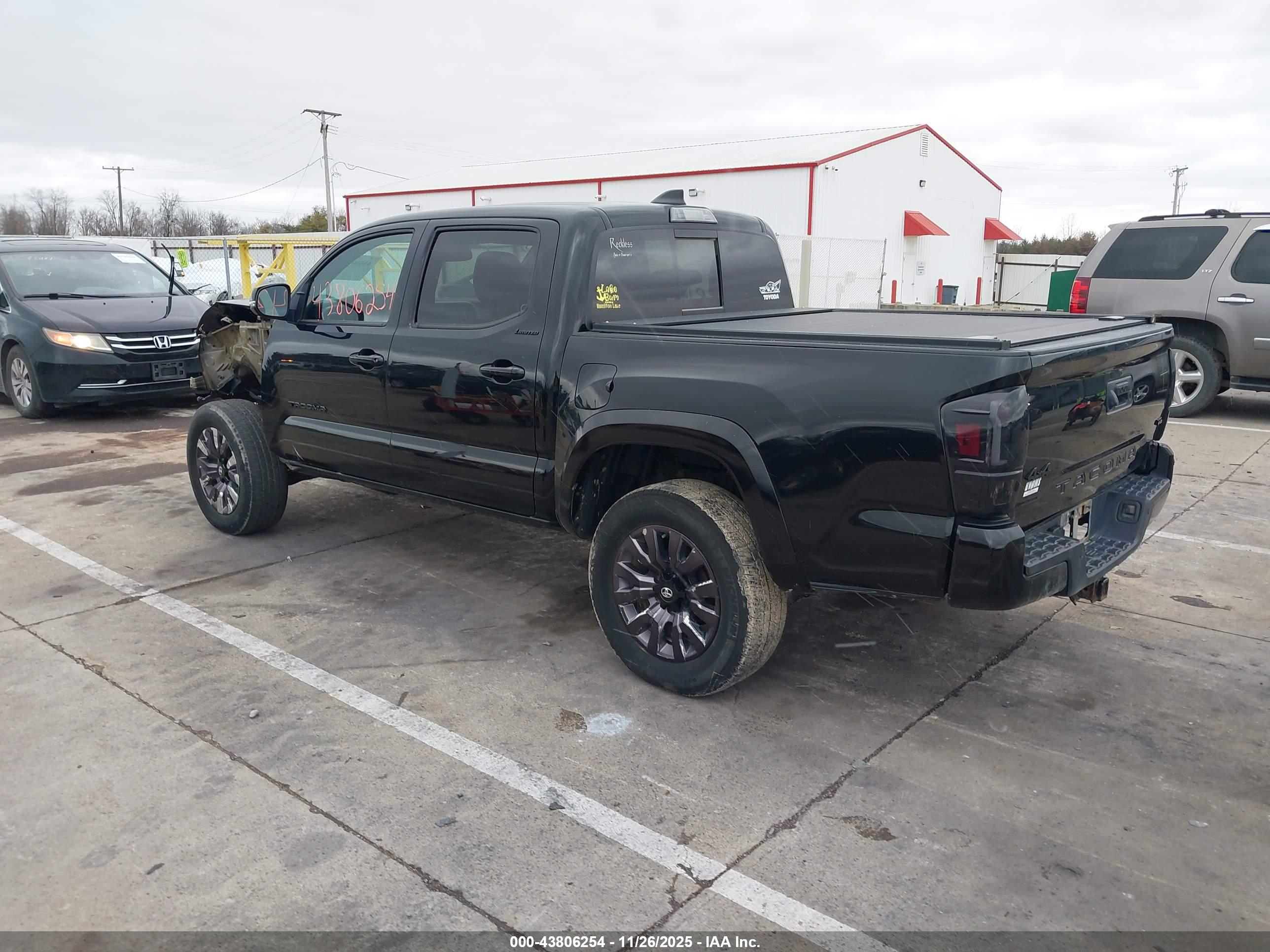 TOYOTA TACOMA image 3