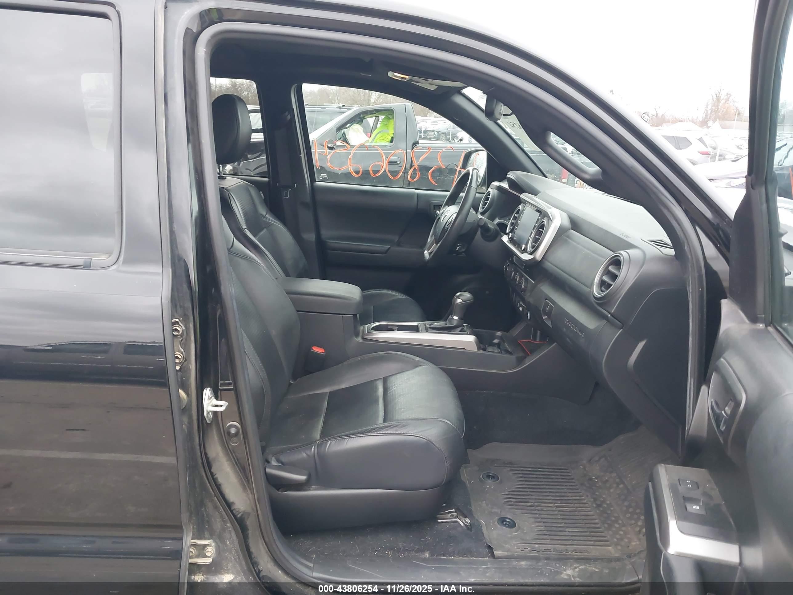 TOYOTA TACOMA image 5