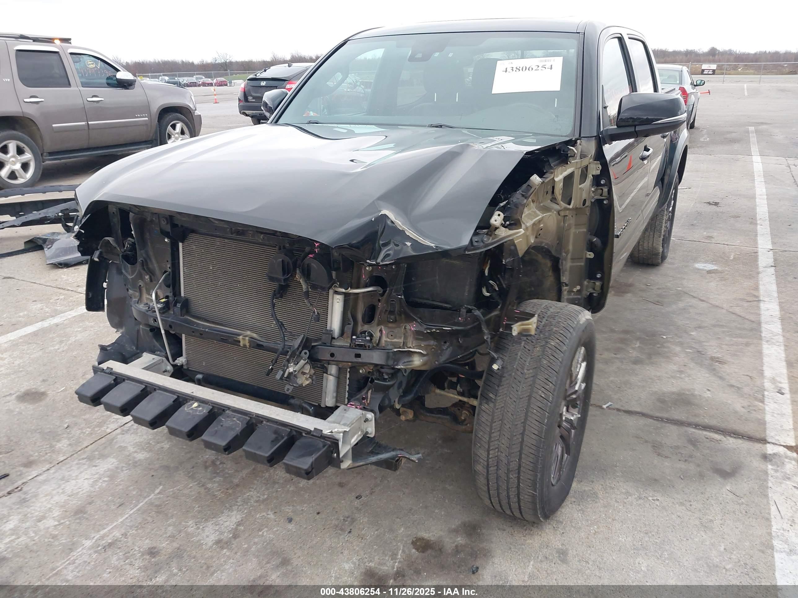 TOYOTA TACOMA image 6