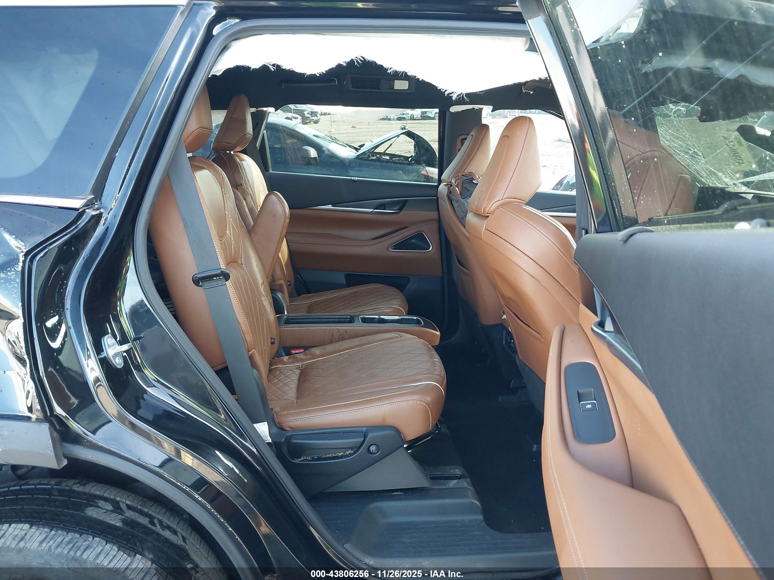INFINITI QX60 image 8