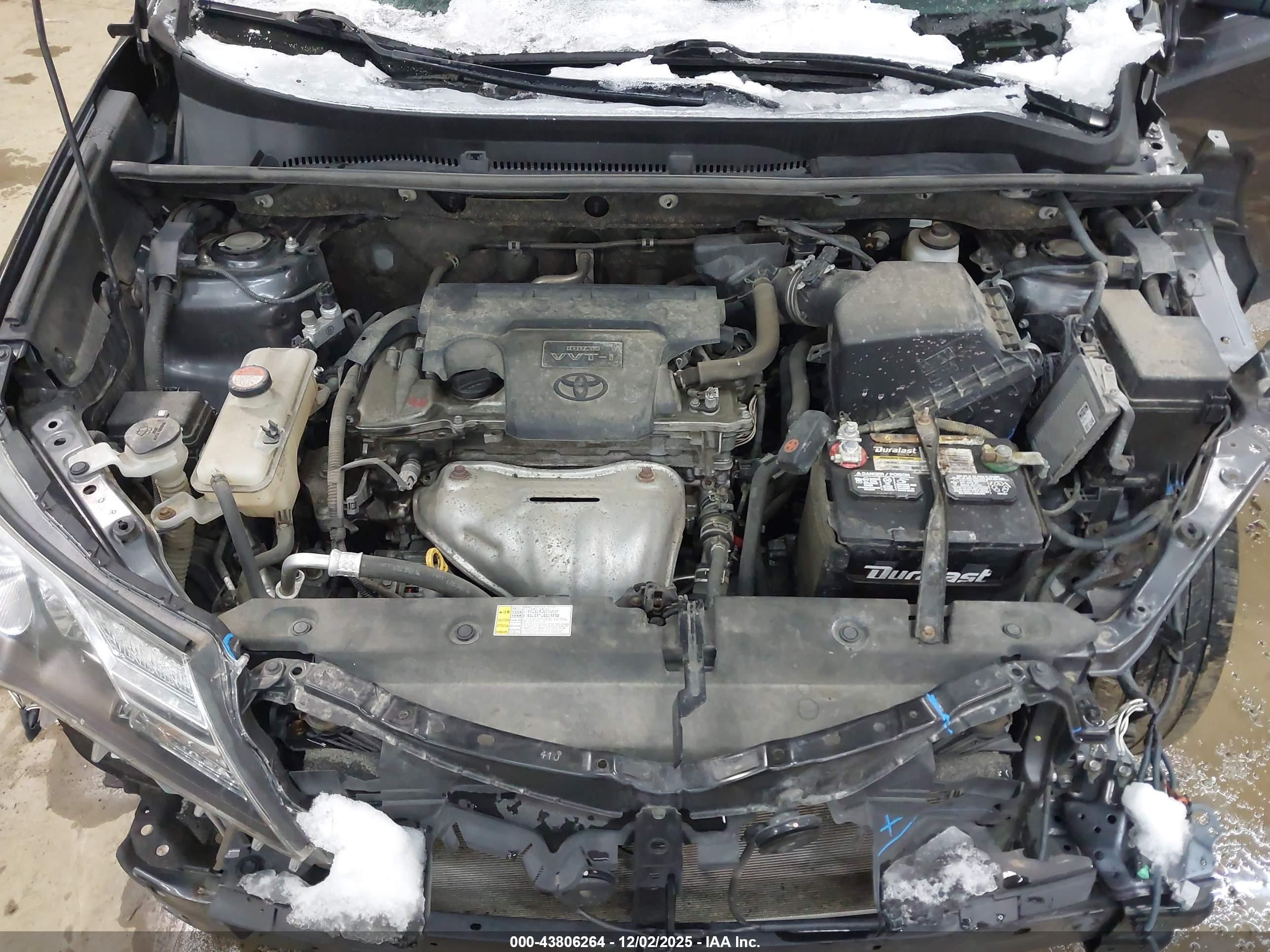 TOYOTA RAV4 image 10