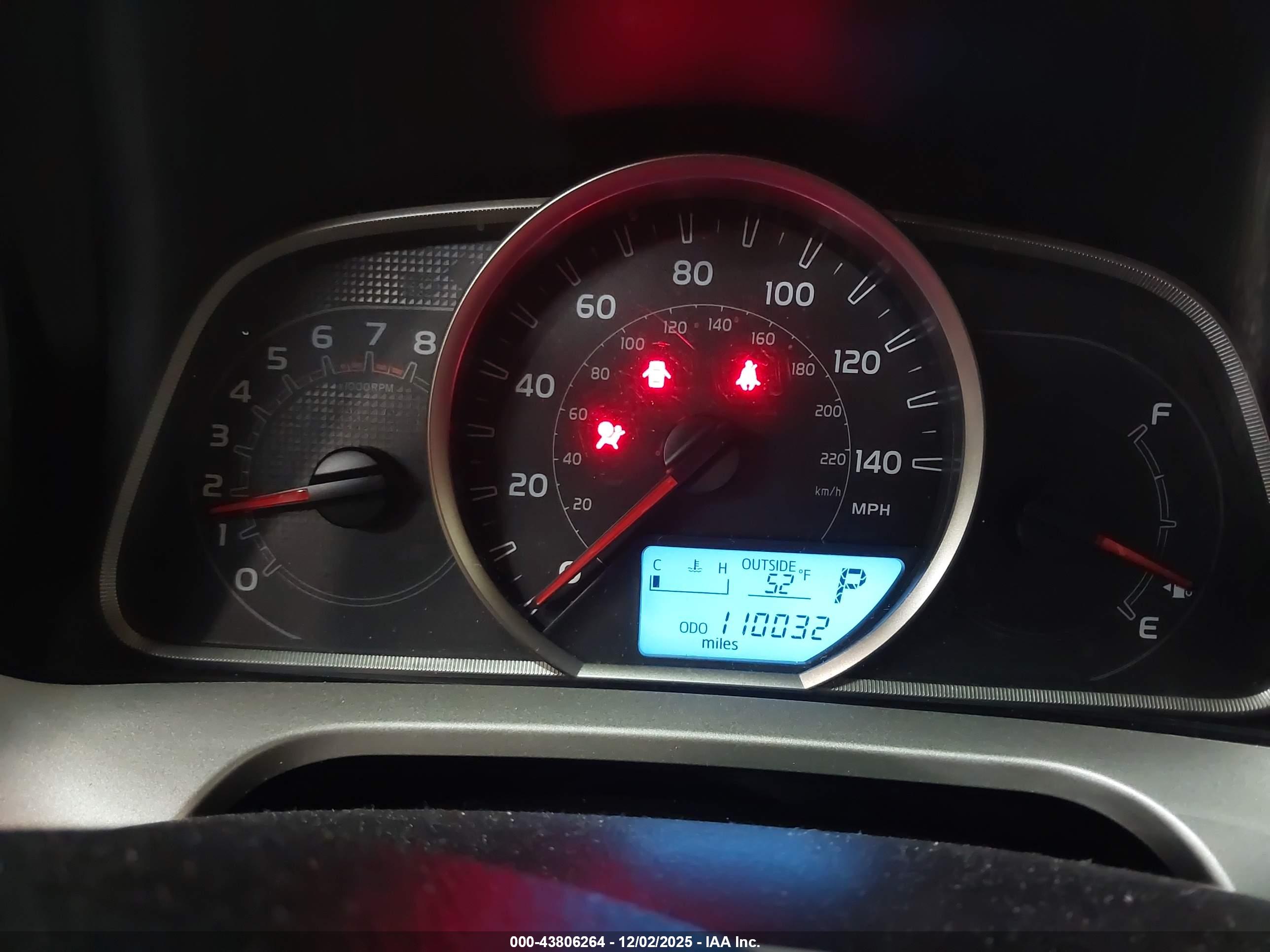 TOYOTA RAV4 image 7