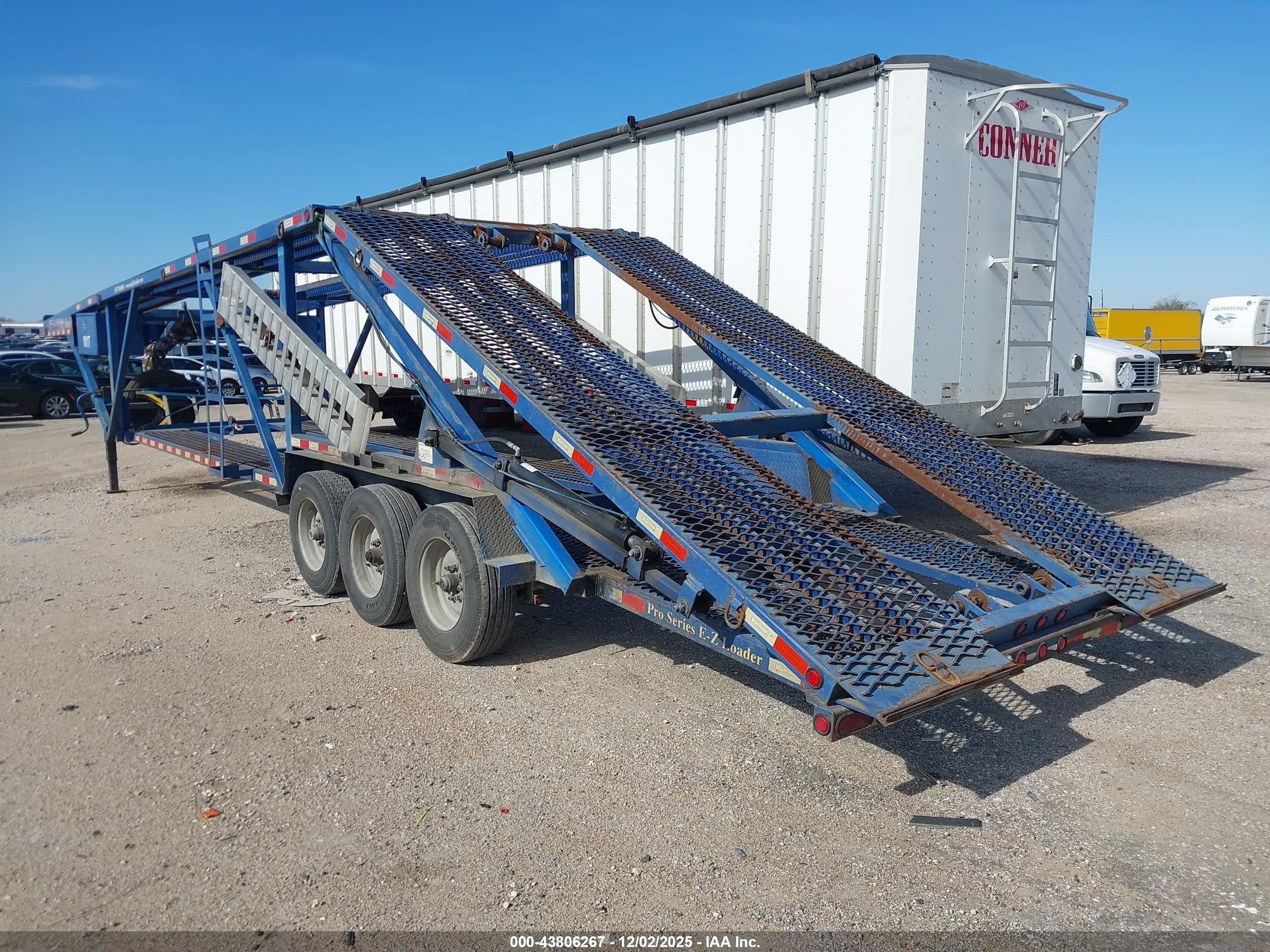 KAUFMAN TRAILERS image 3