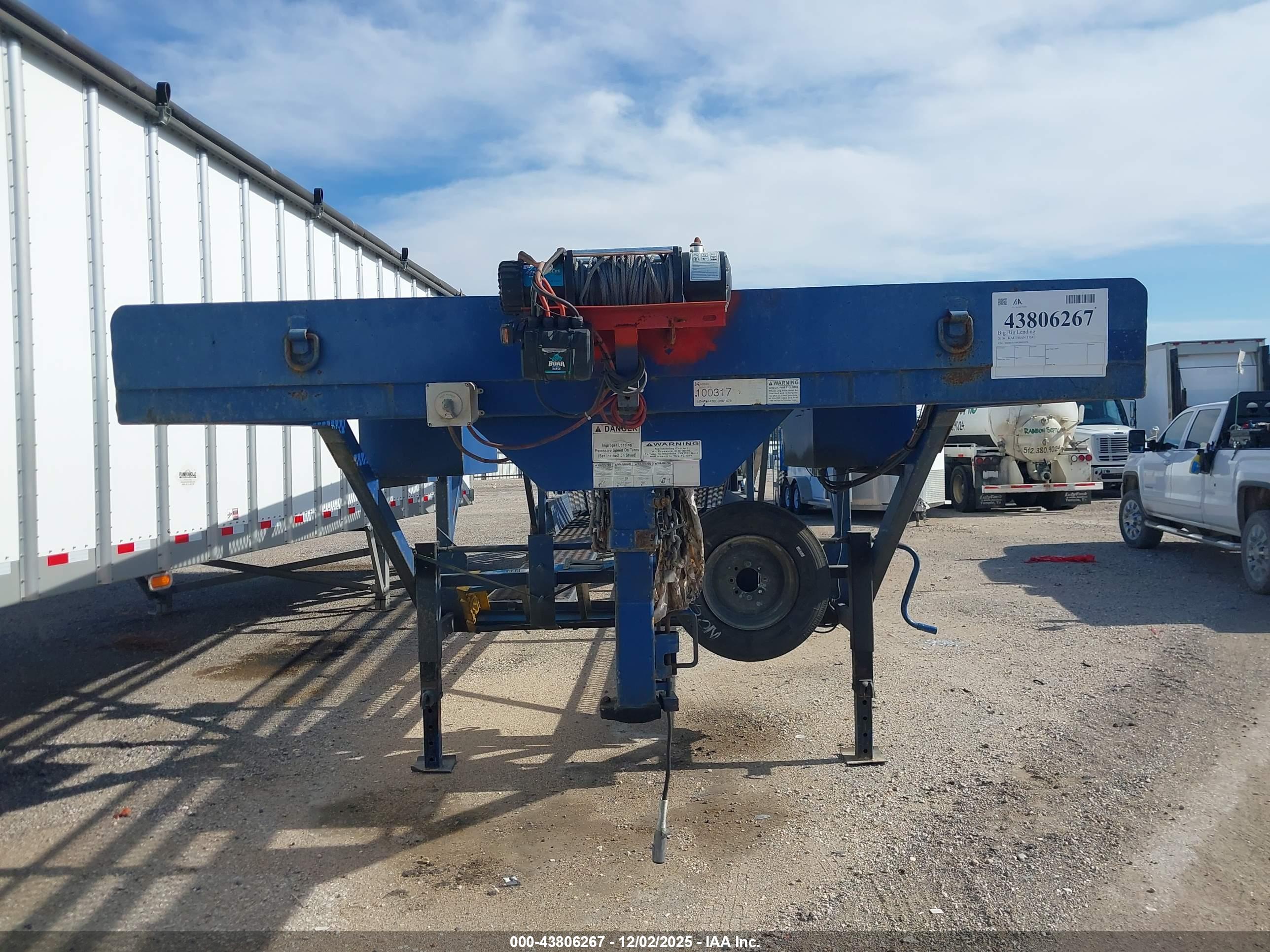 KAUFMAN TRAILERS image 6