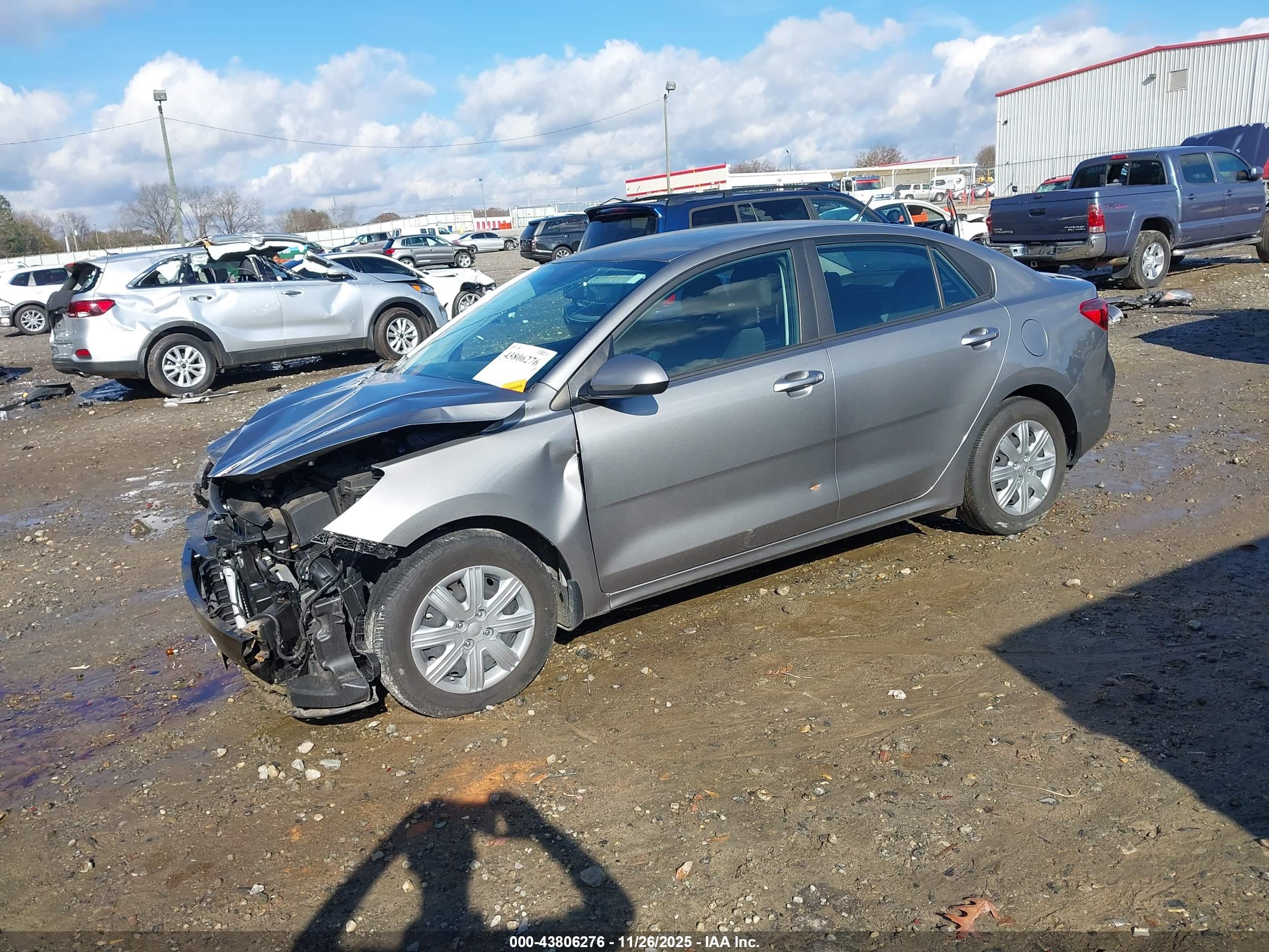 KIA RIO image 2