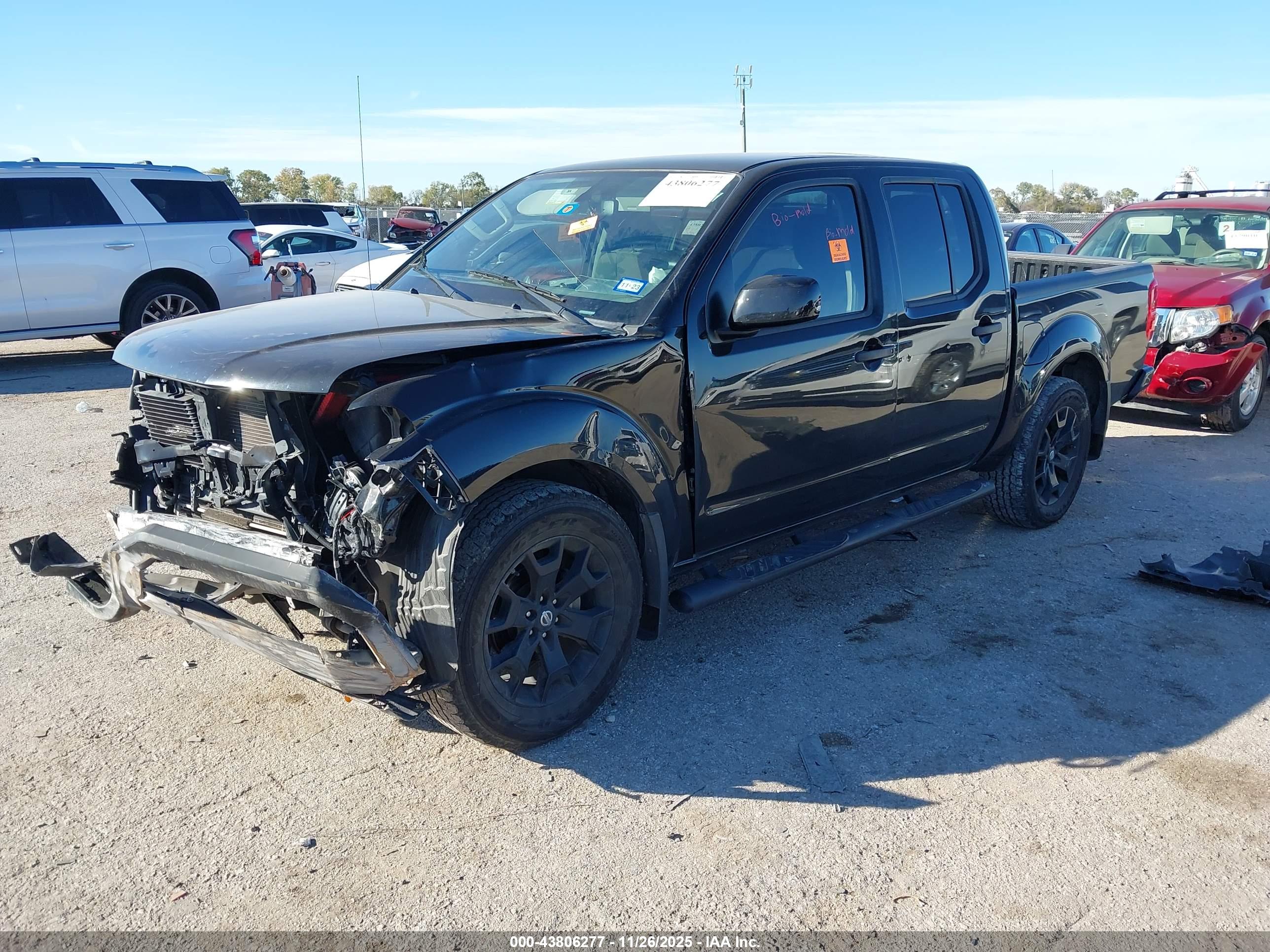 NISSAN FRONTIER image 2