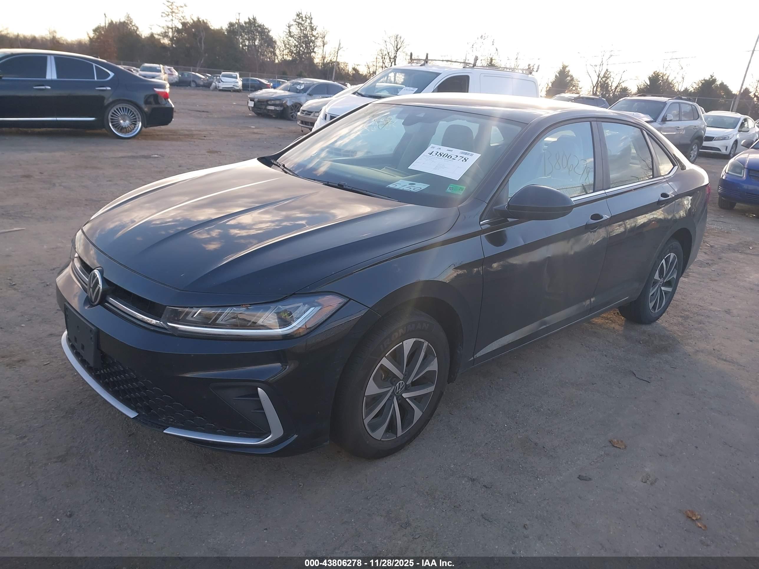 VOLKSWAGEN JETTA image 2