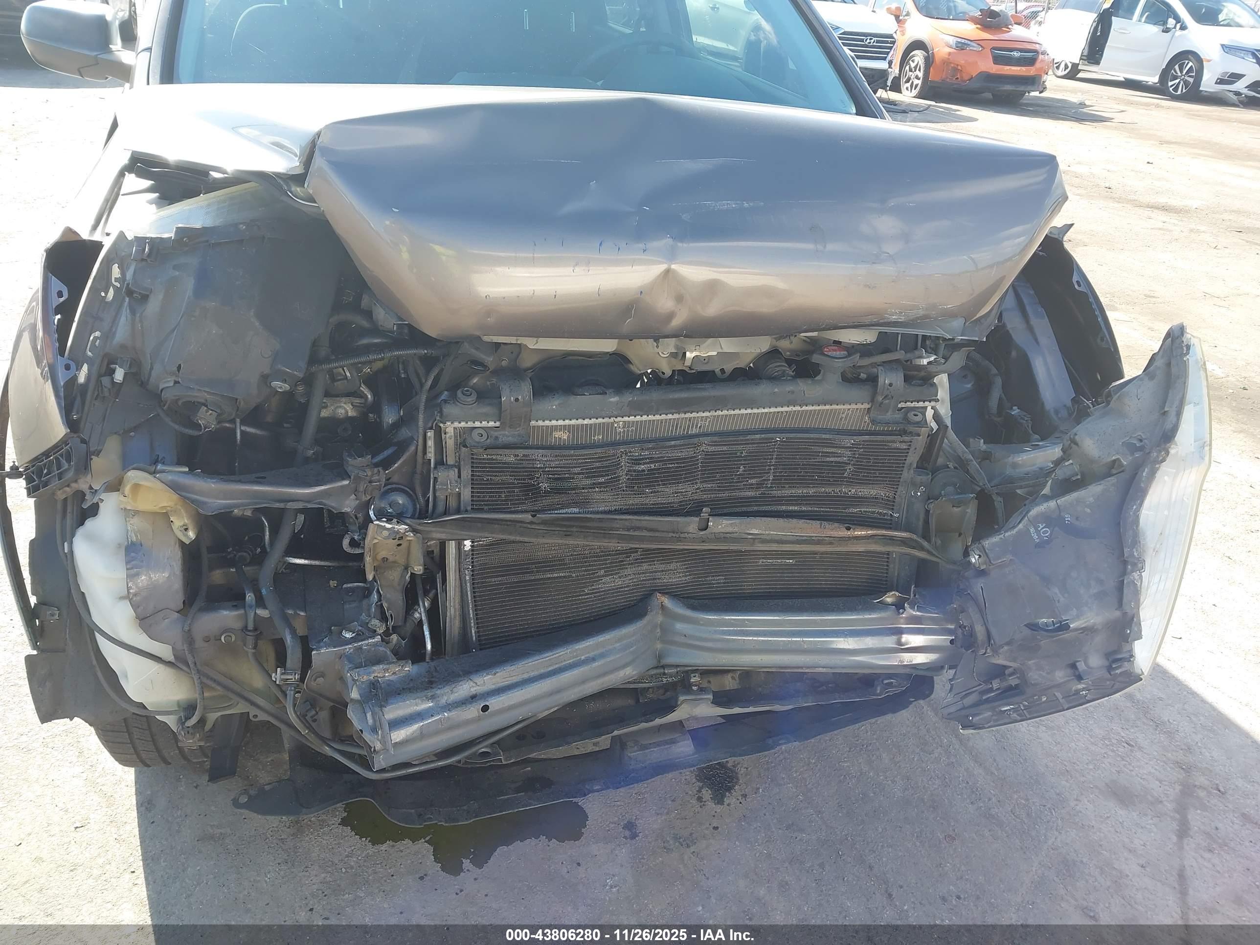HONDA CR-V image 6