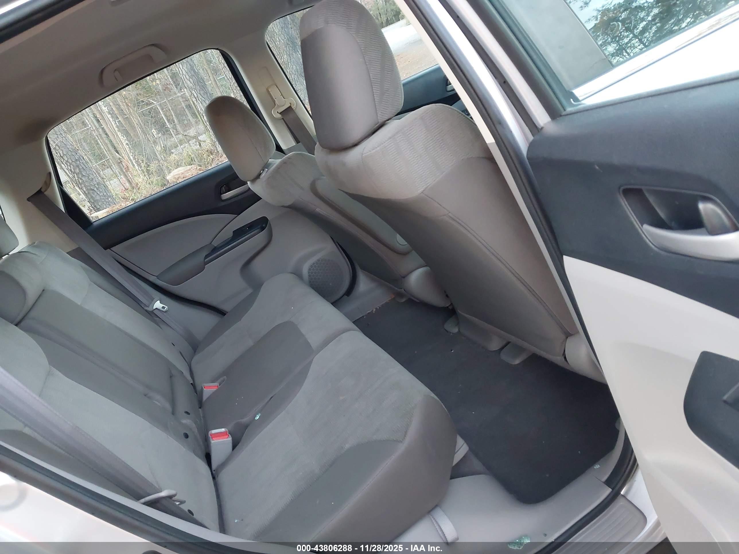 HONDA CR-V image 8