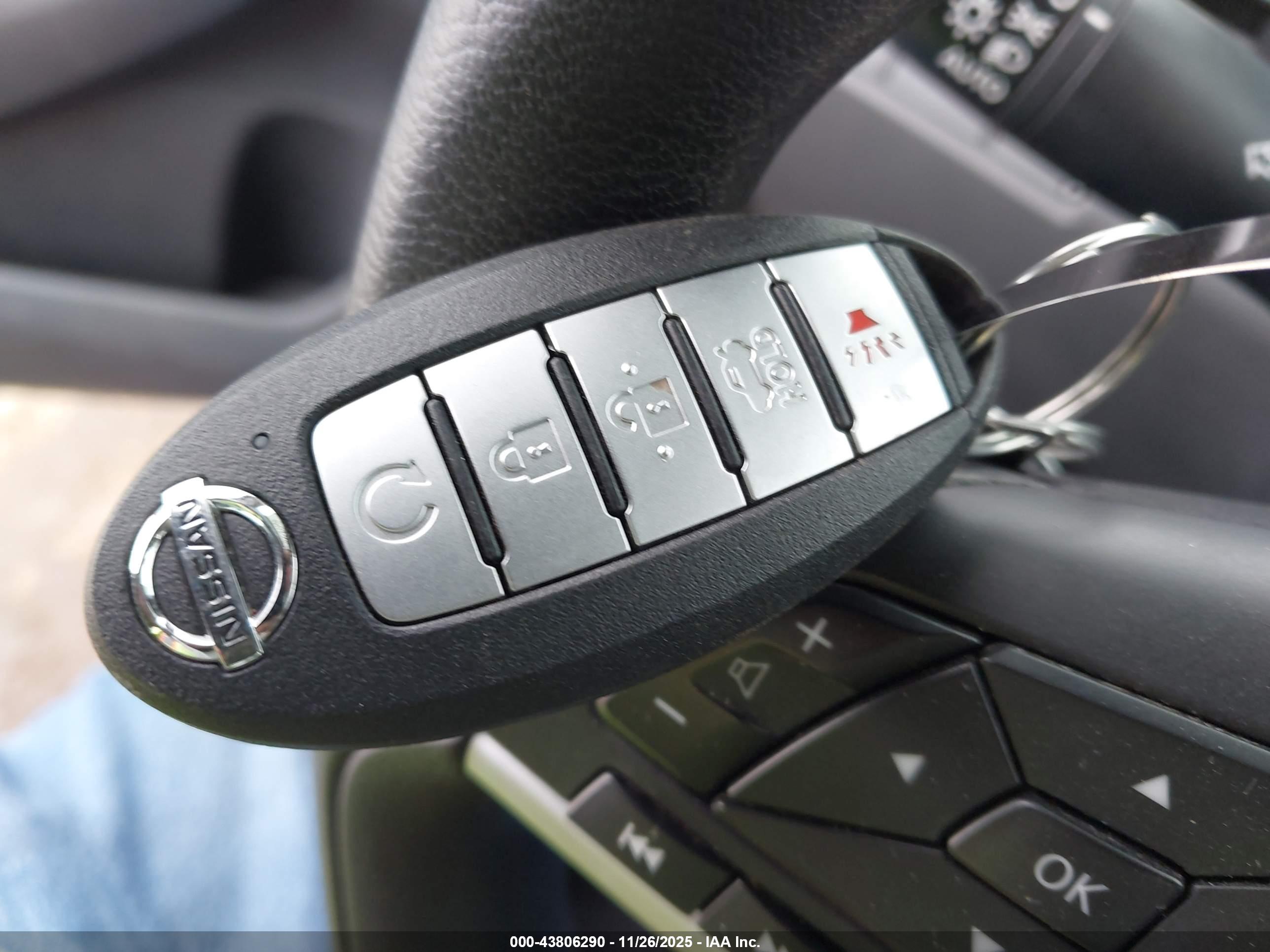 NISSAN ALTIMA image 11