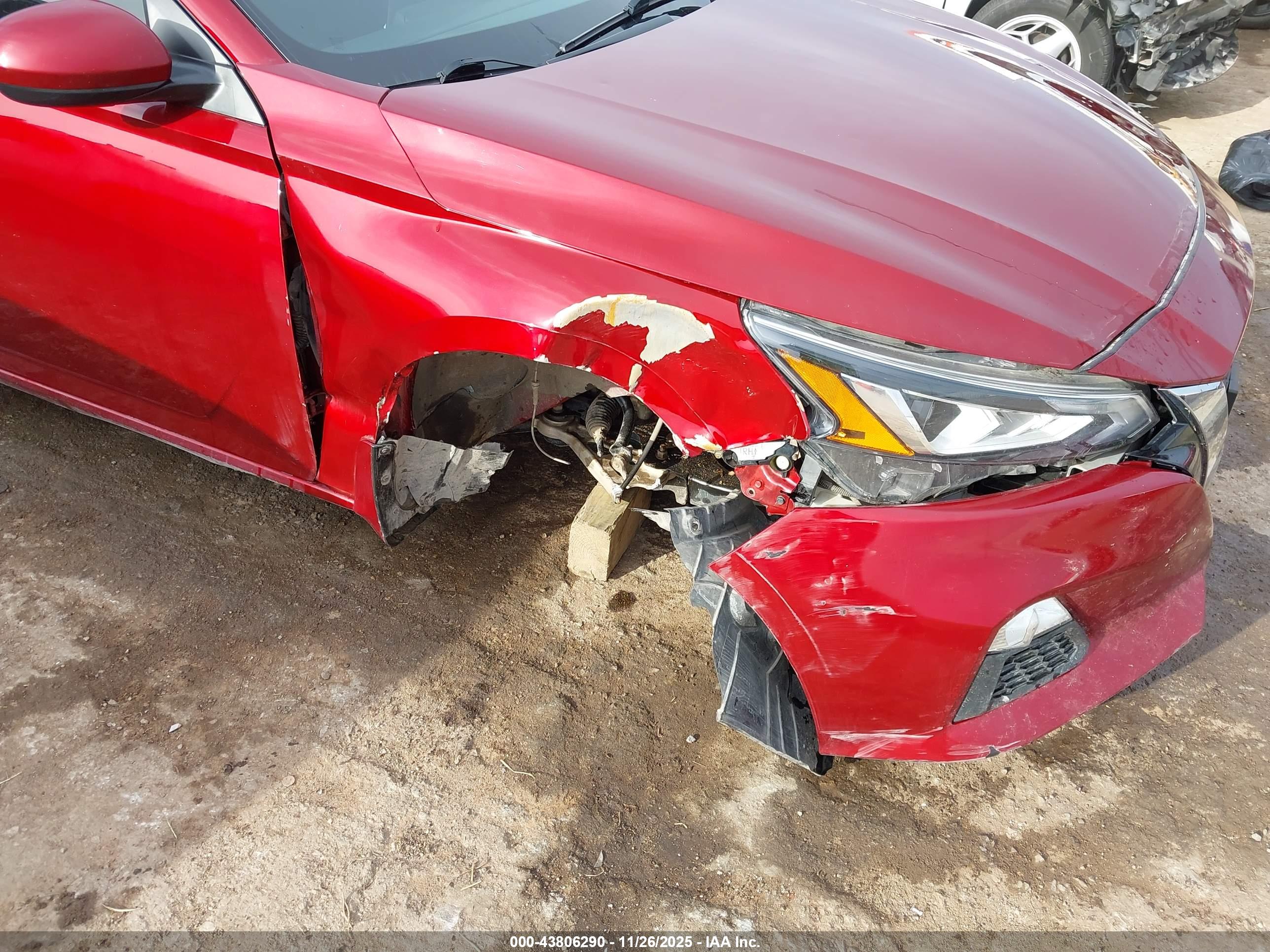 NISSAN ALTIMA image 6