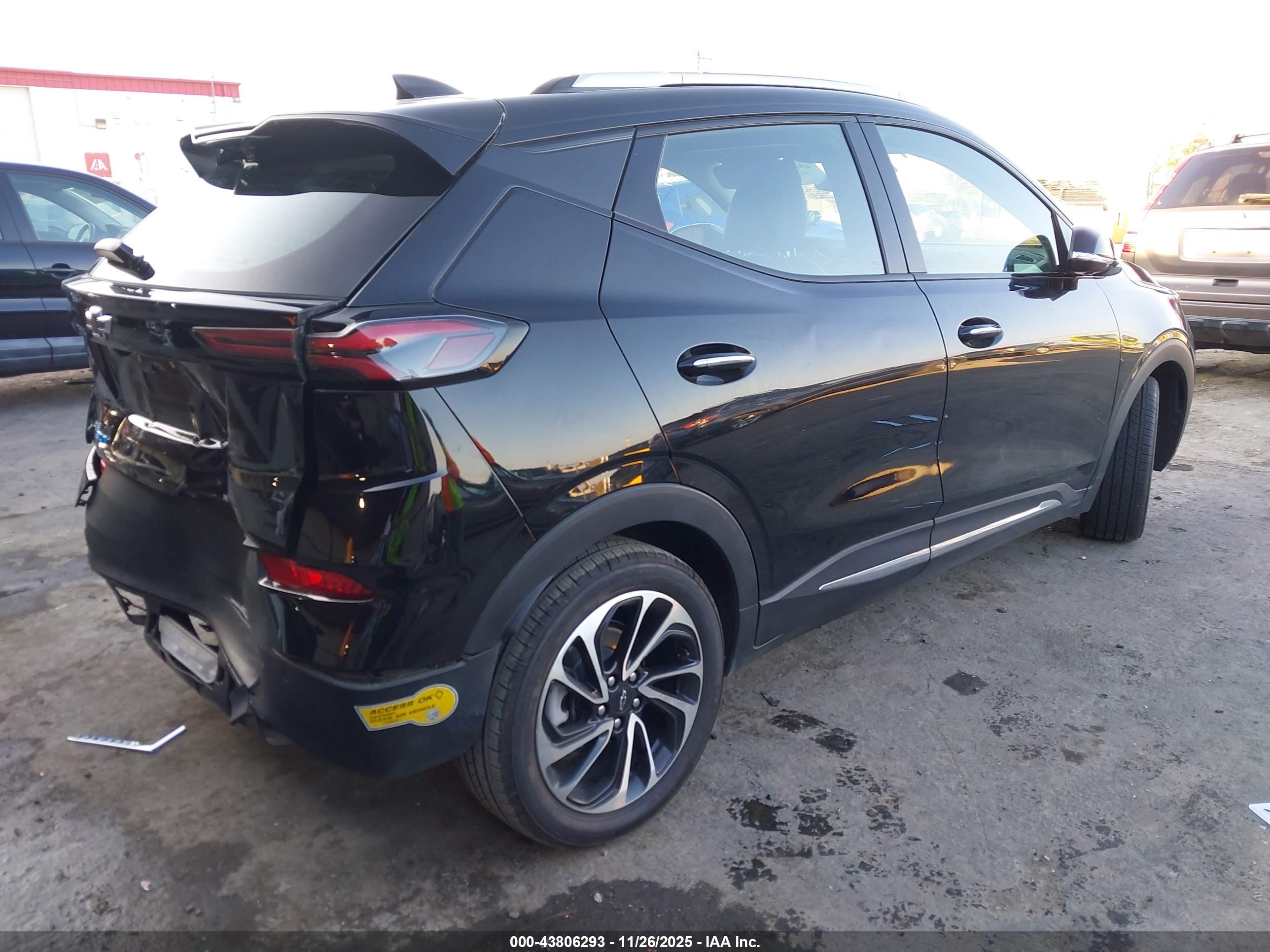 CHEVROLET BOLT image 4