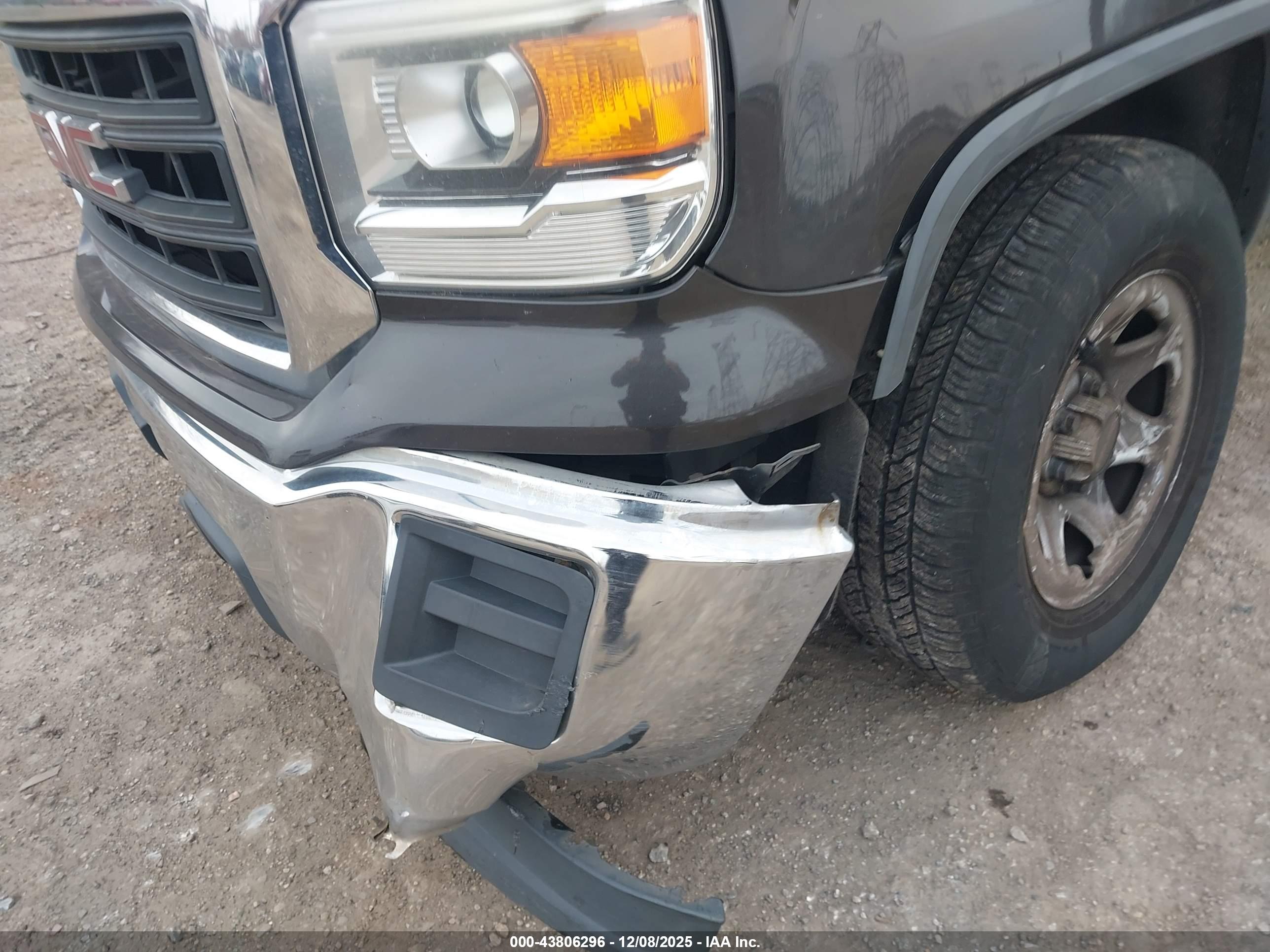 GMC SIERRA image 6