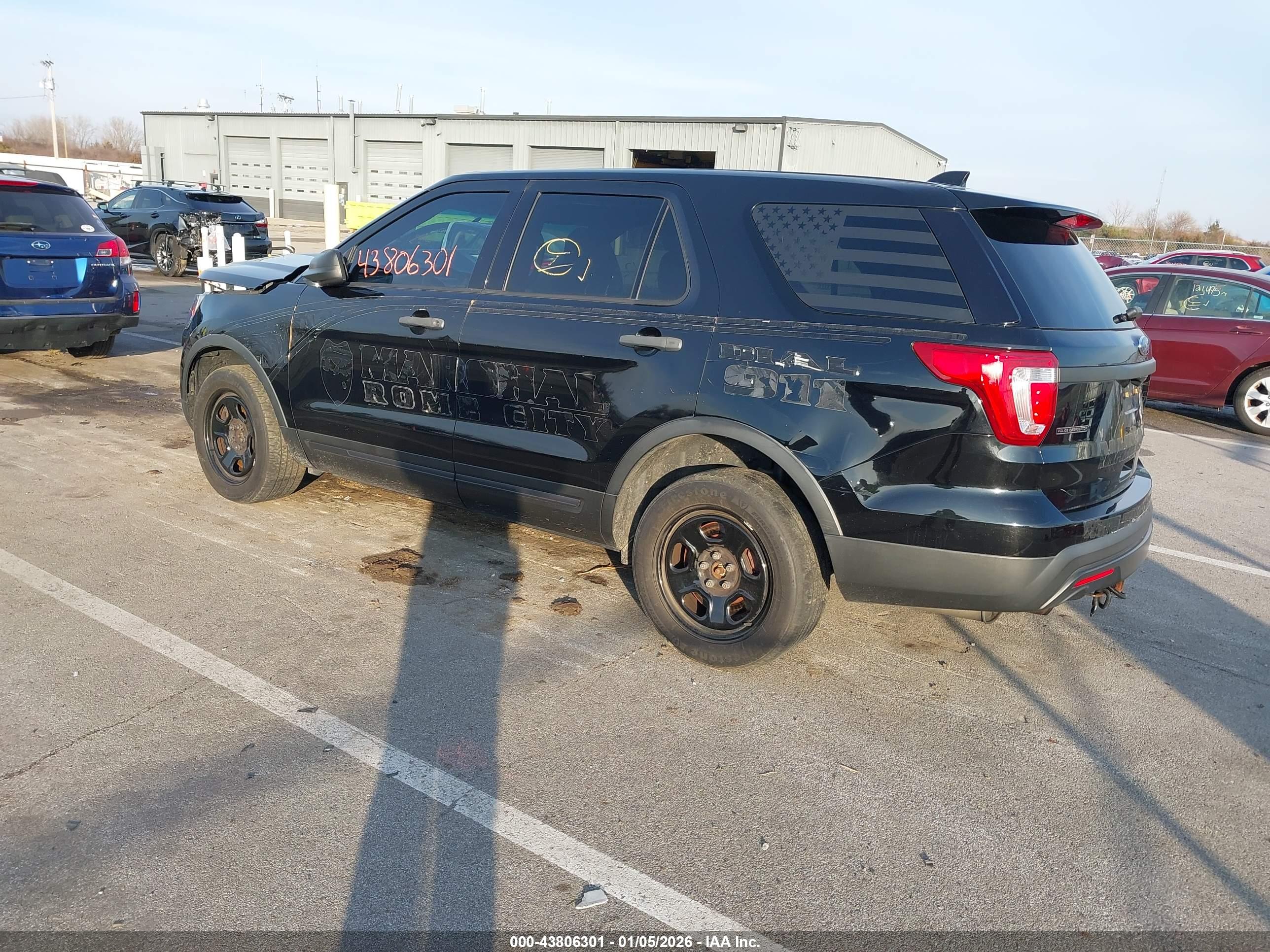 FORD UTILITY image 3