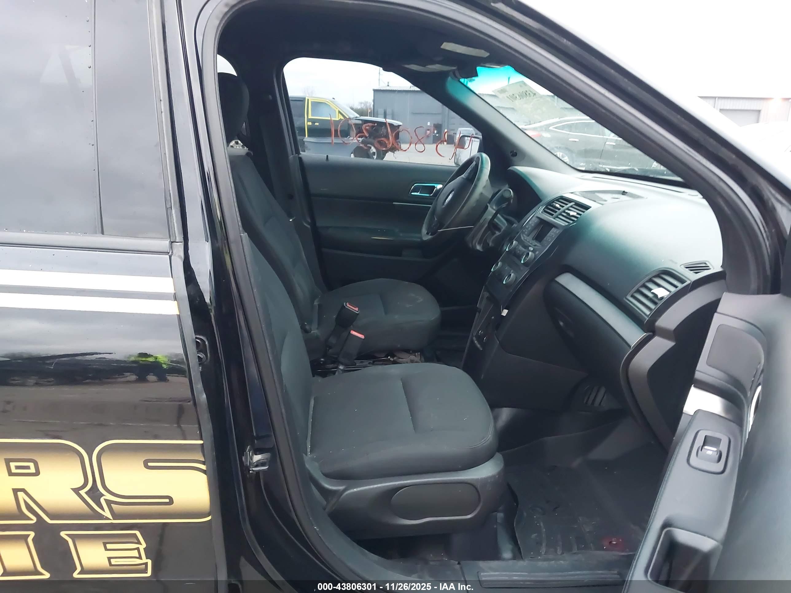 FORD UTILITY image 5
