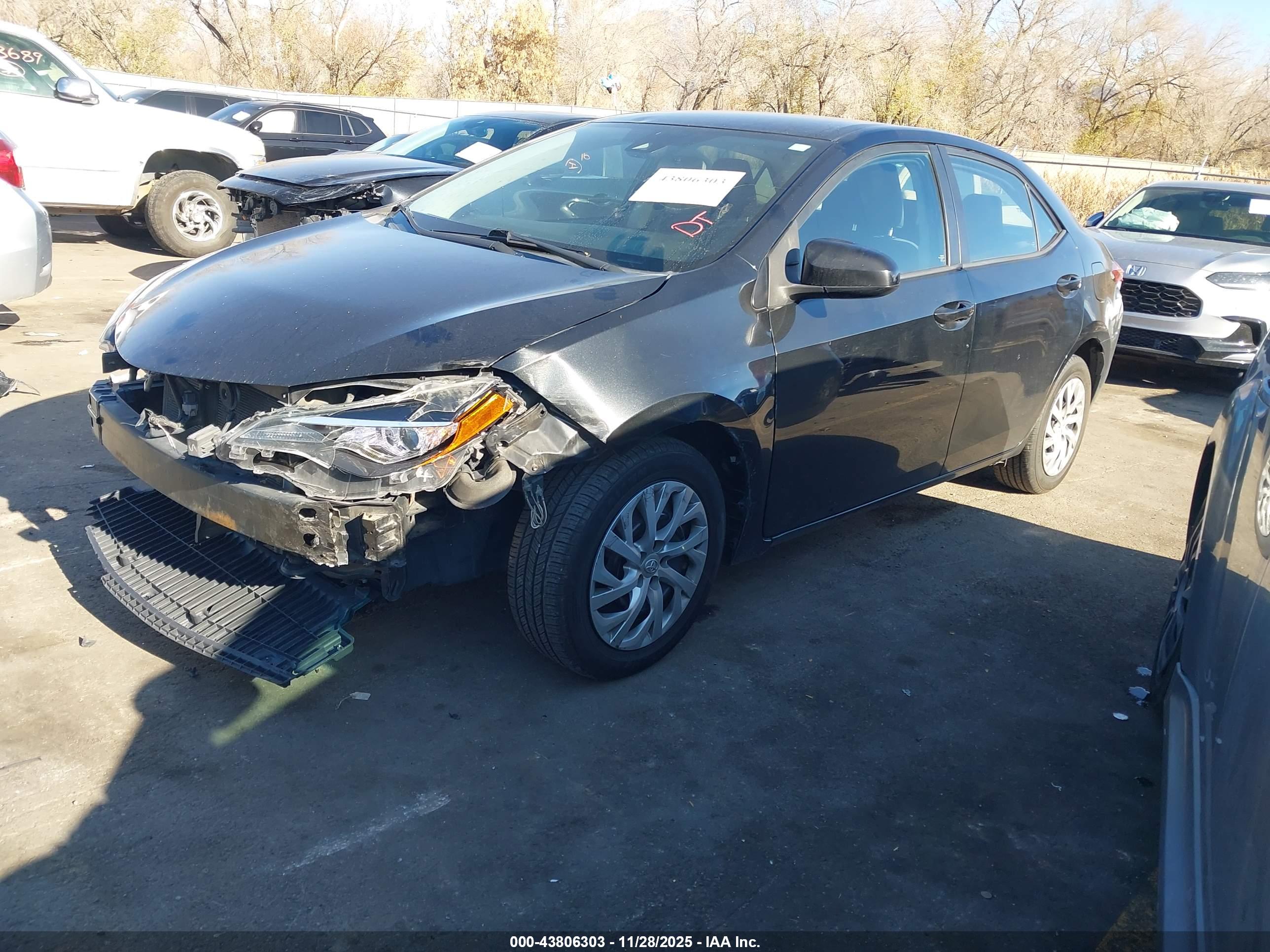 TOYOTA COROLLA image 2