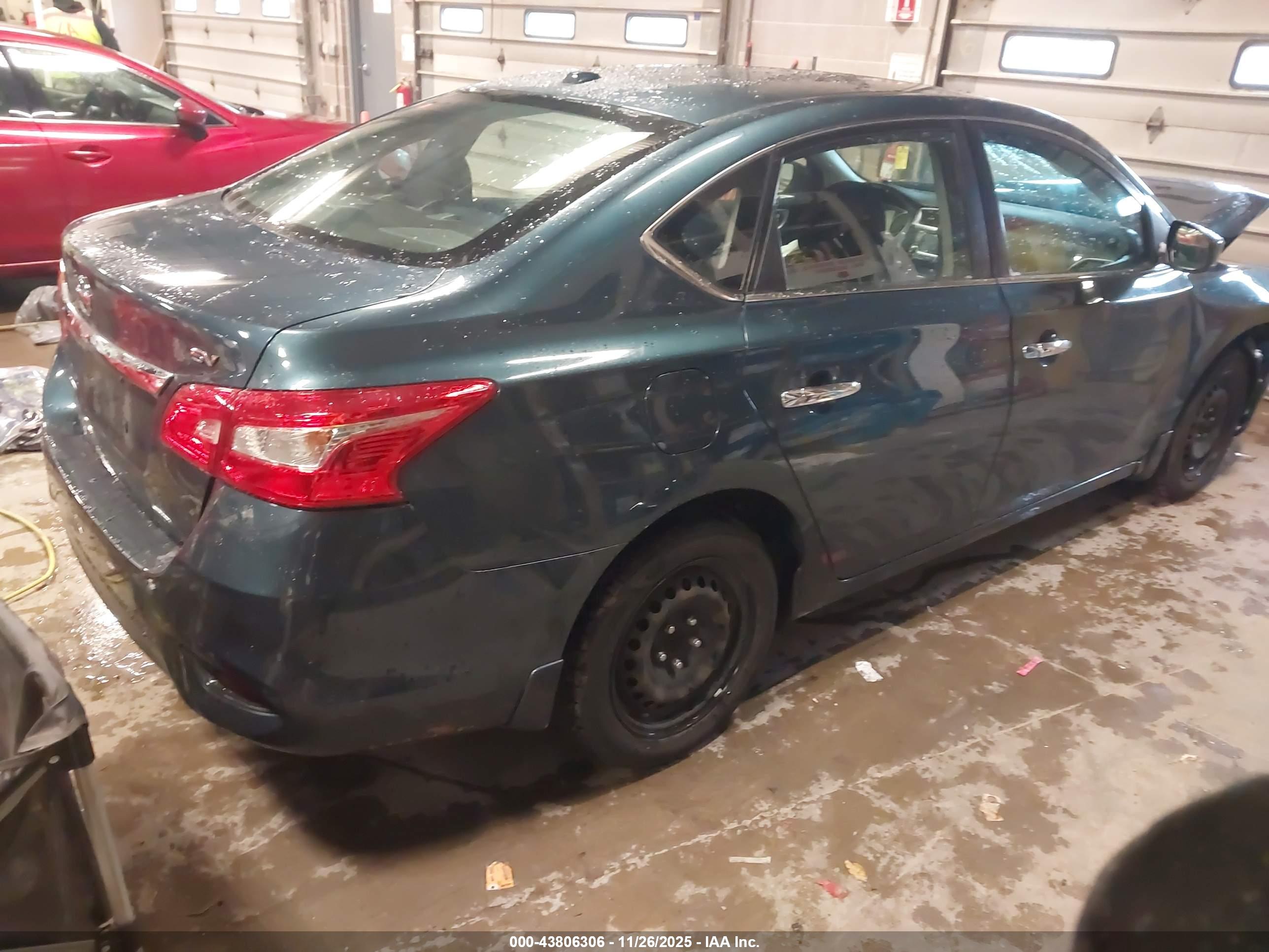 NISSAN SENTRA image 4