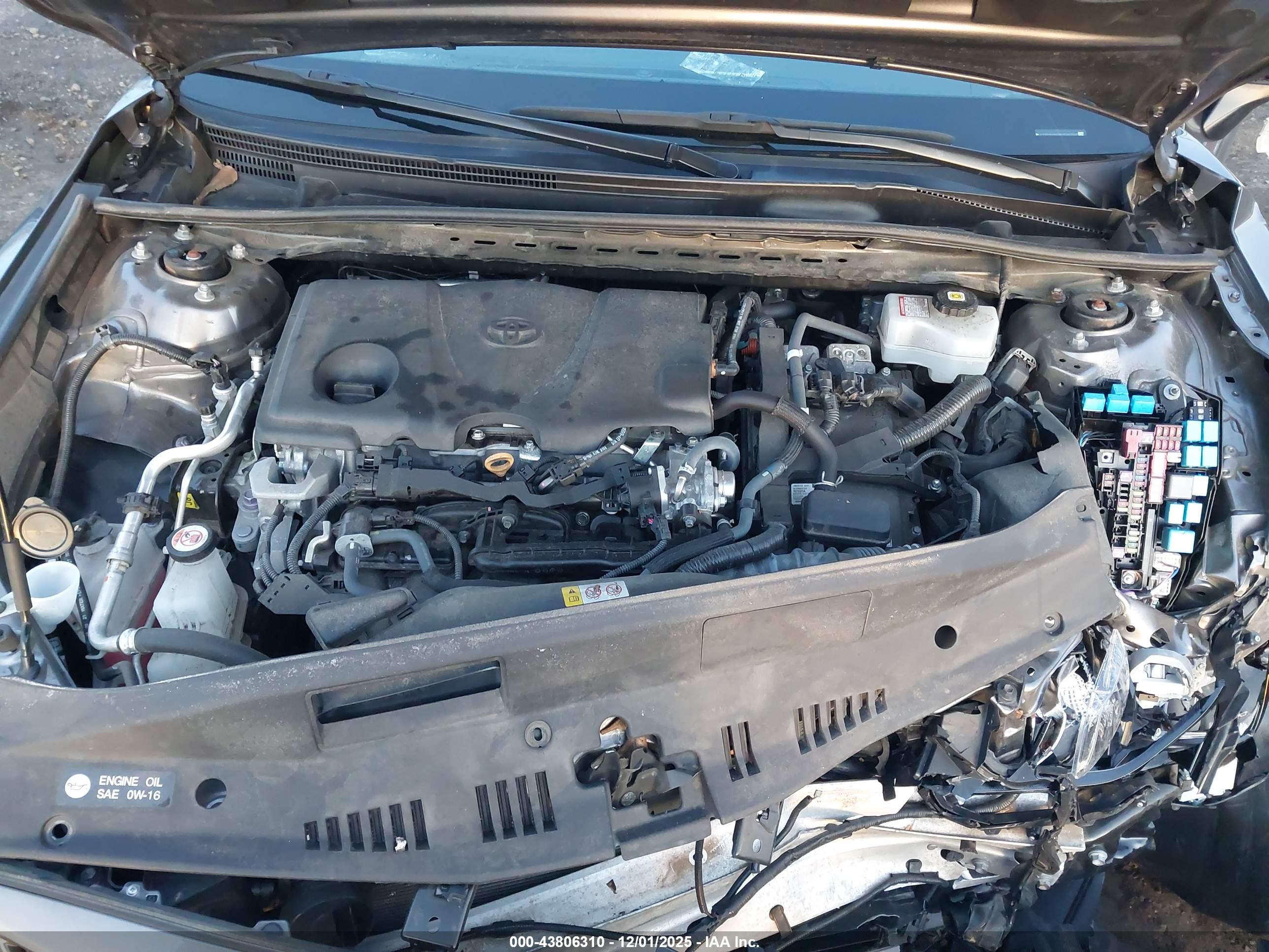 TOYOTA CAMRY image 10