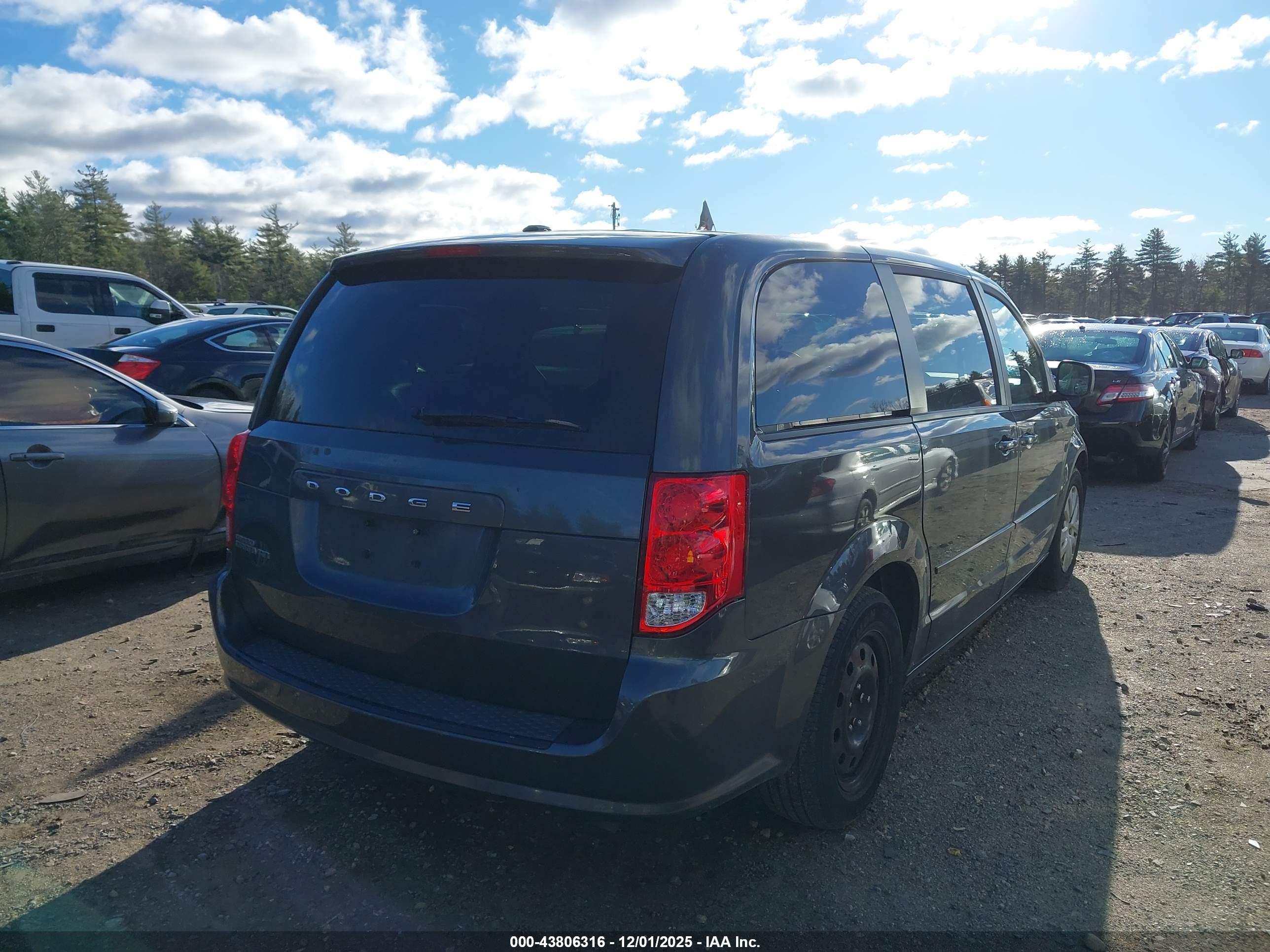 DODGE GRAND image 4