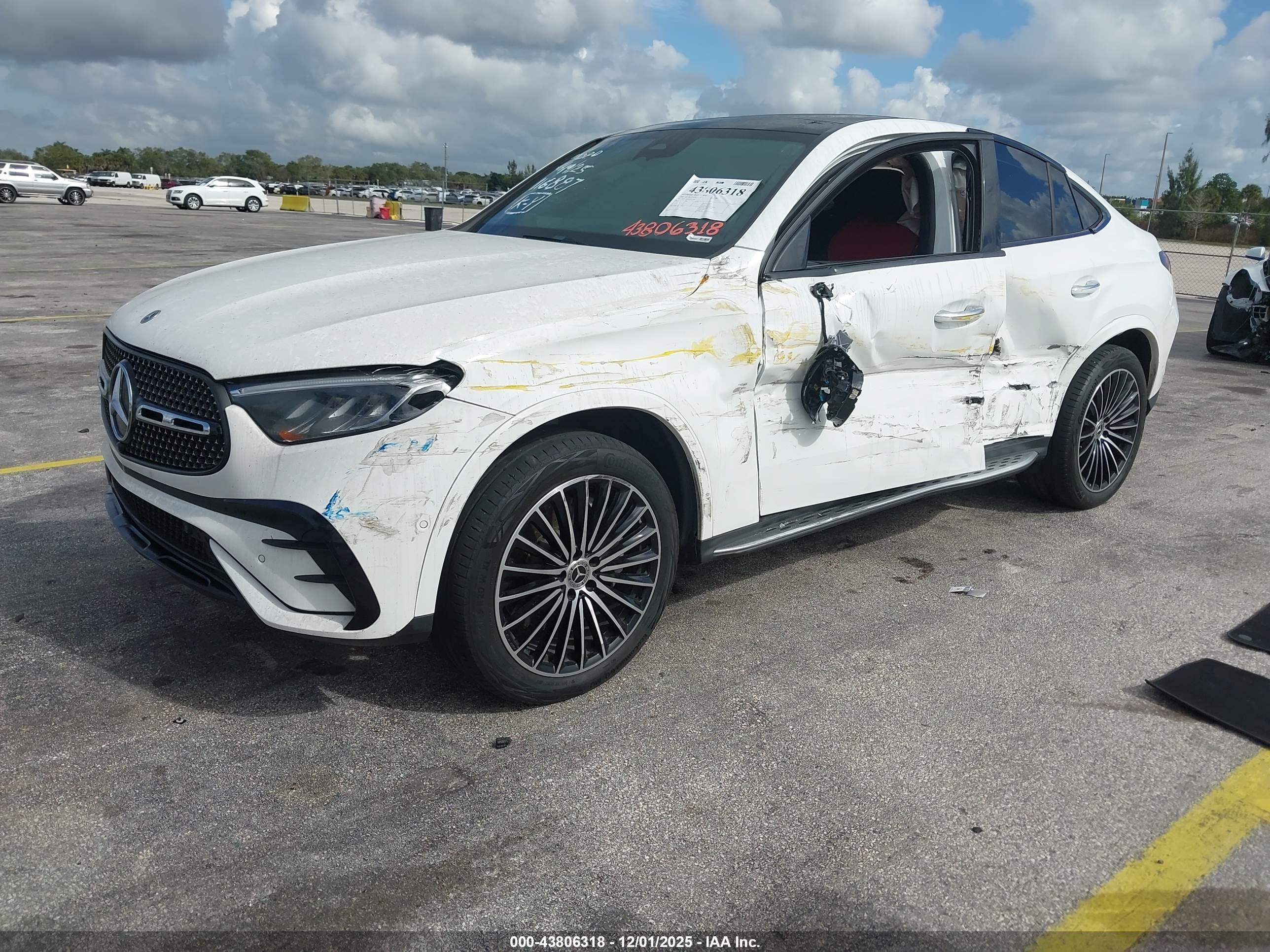 MERCEDES-BENZ GLC image 2
