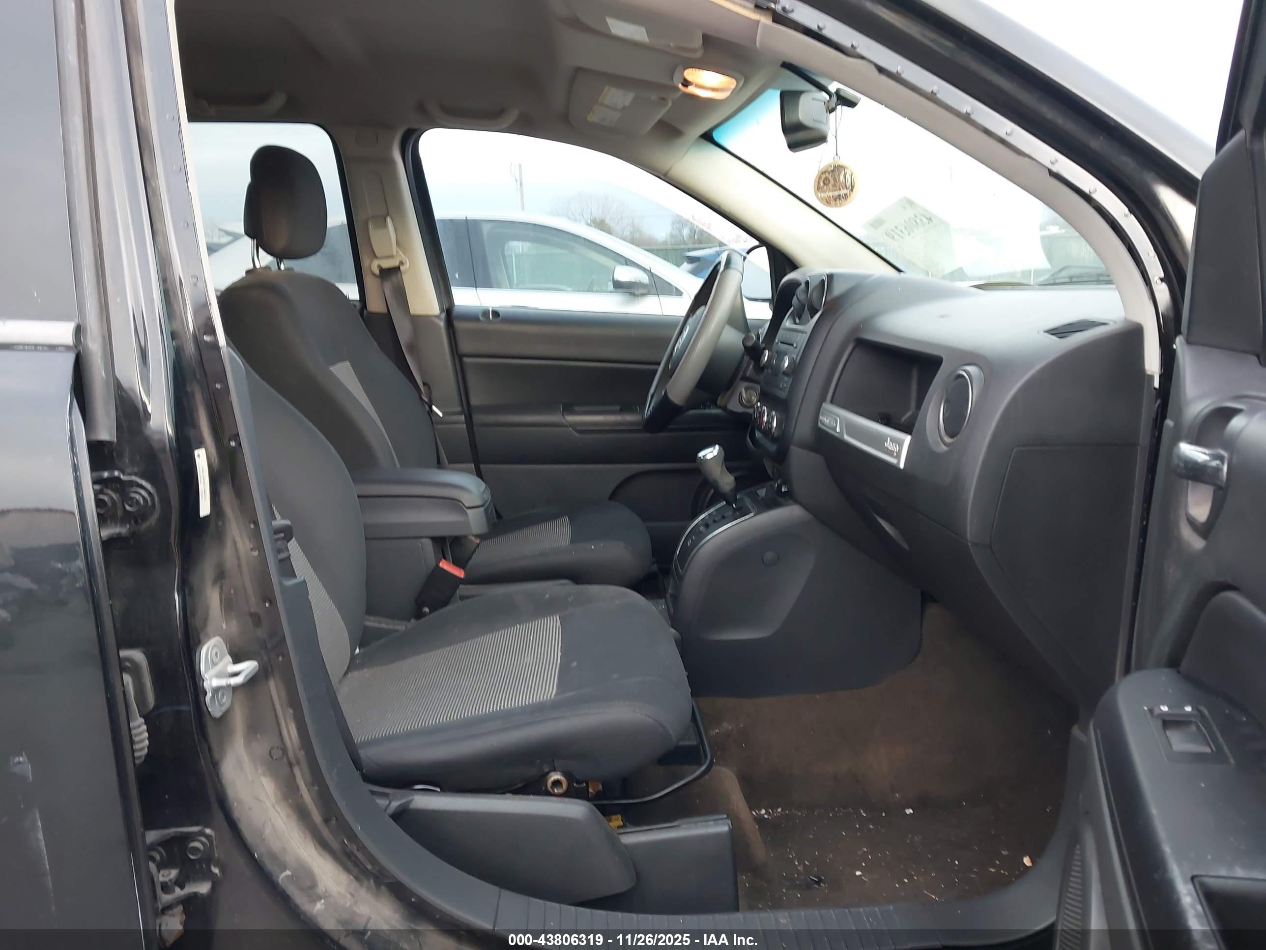 JEEP COMPASS image 5