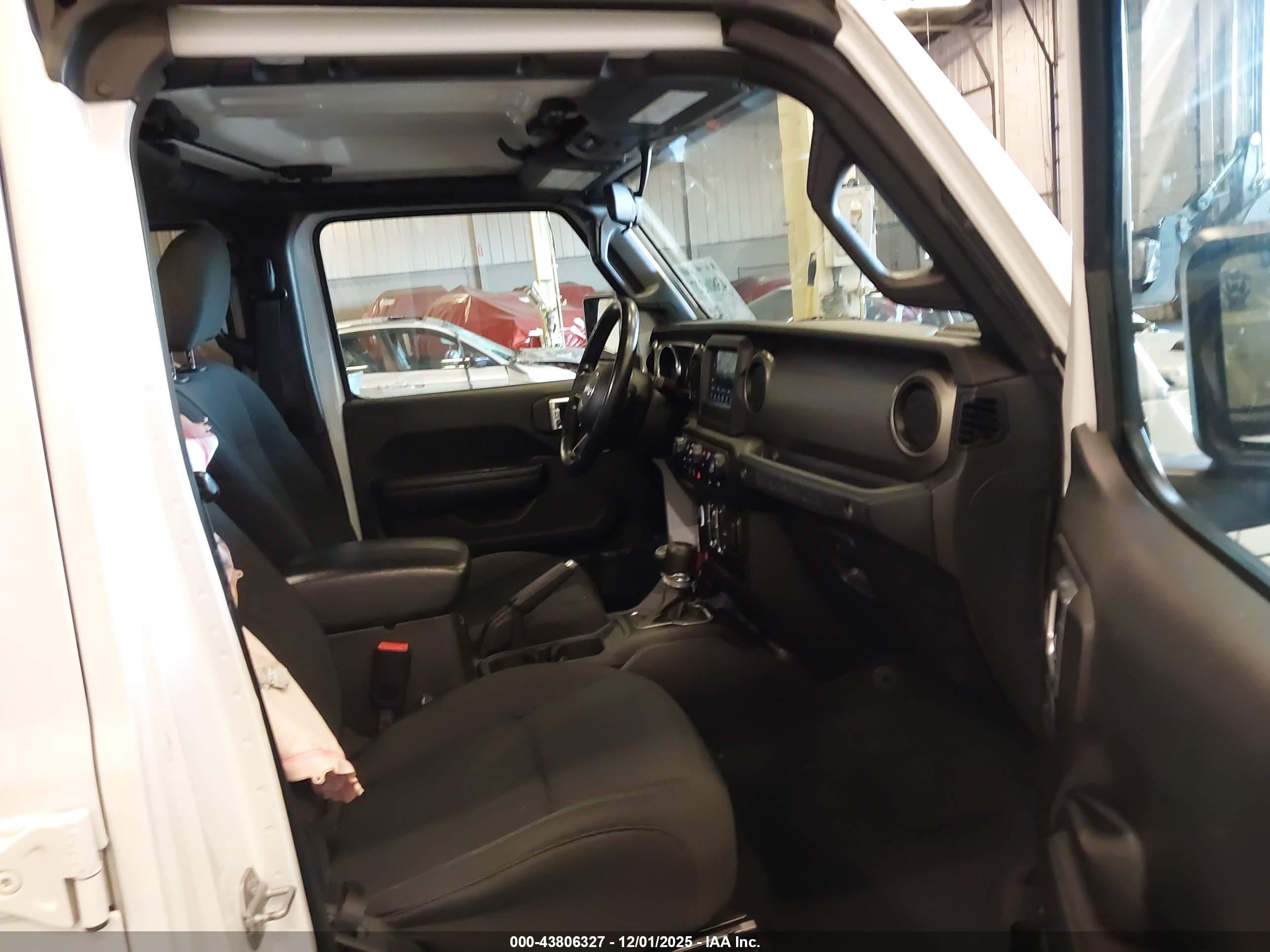 JEEP WRANGLER image 5