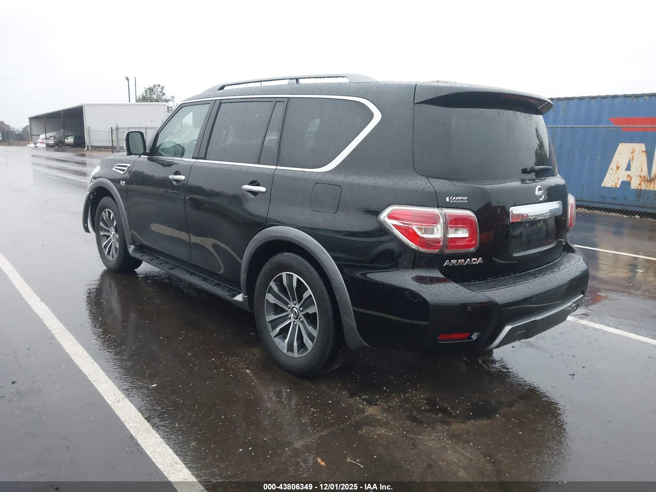 NISSAN ARMADA image 3