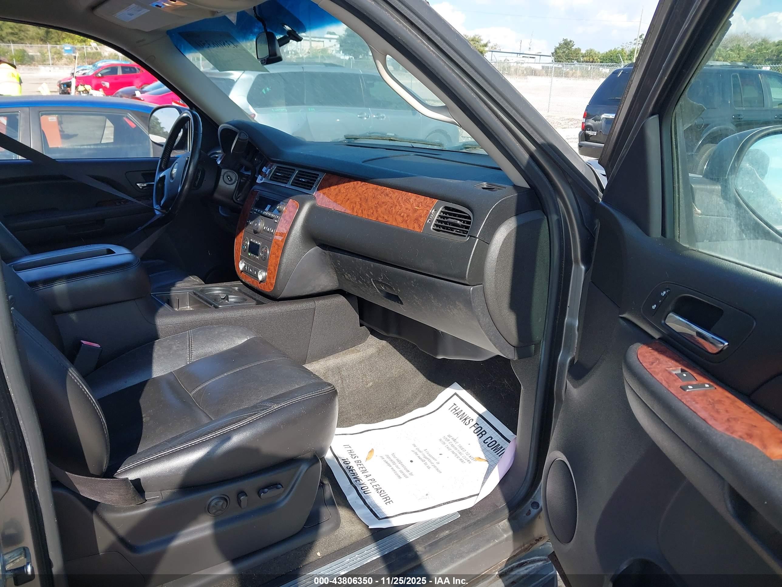 CHEVROLET AVALANCHE image 5