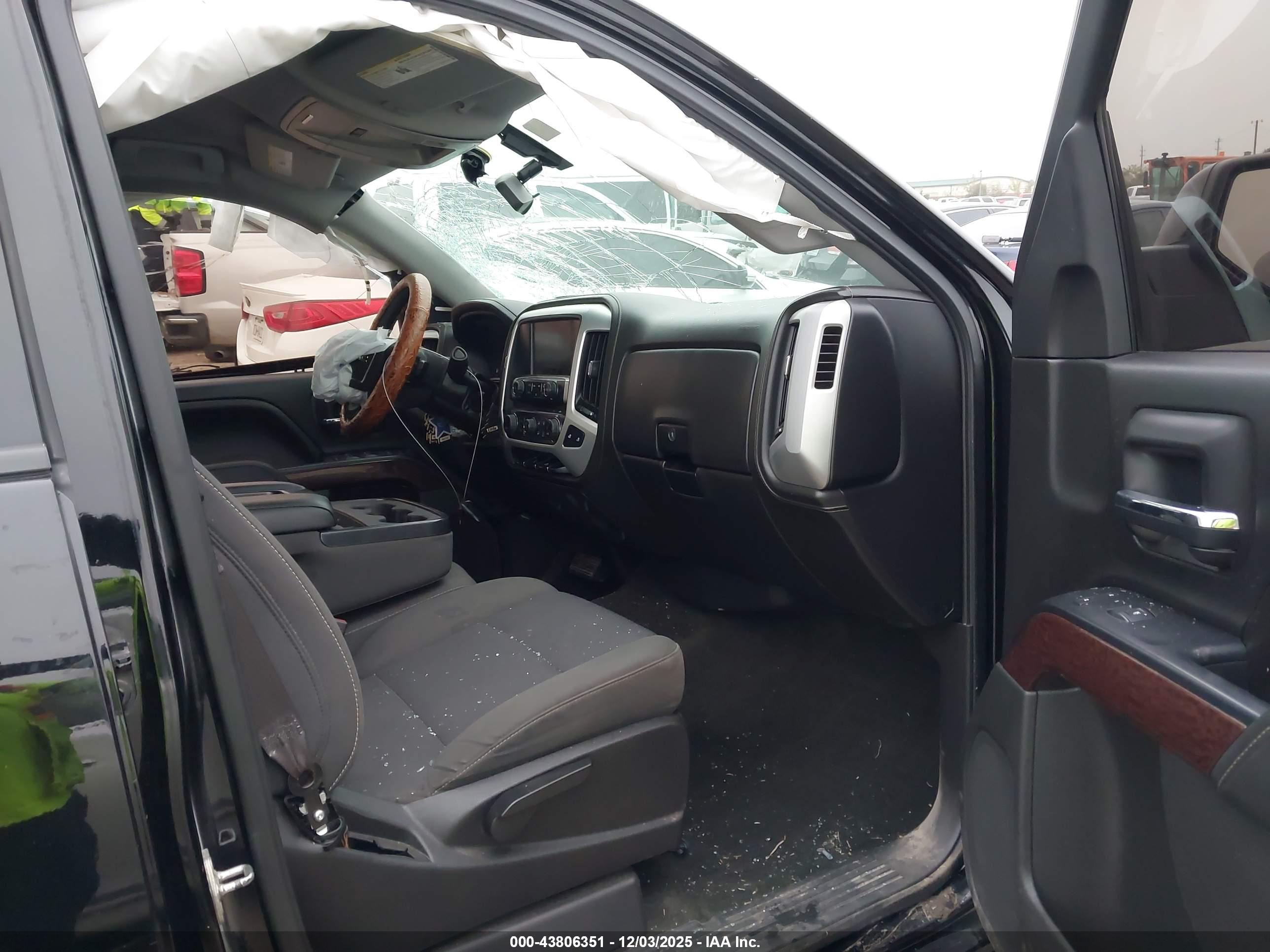 GMC SIERRA image 5
