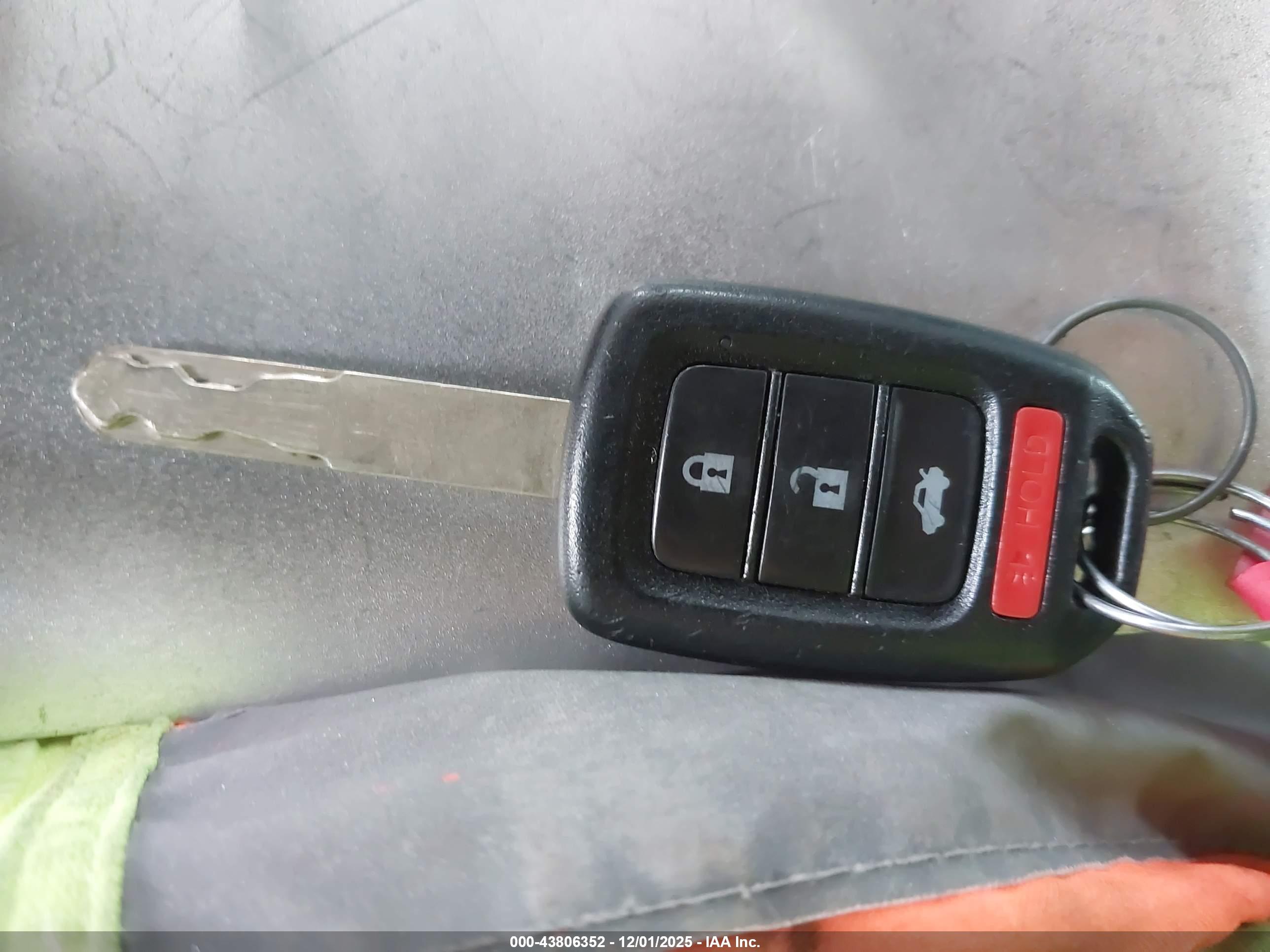 HONDA CIVIC image 11