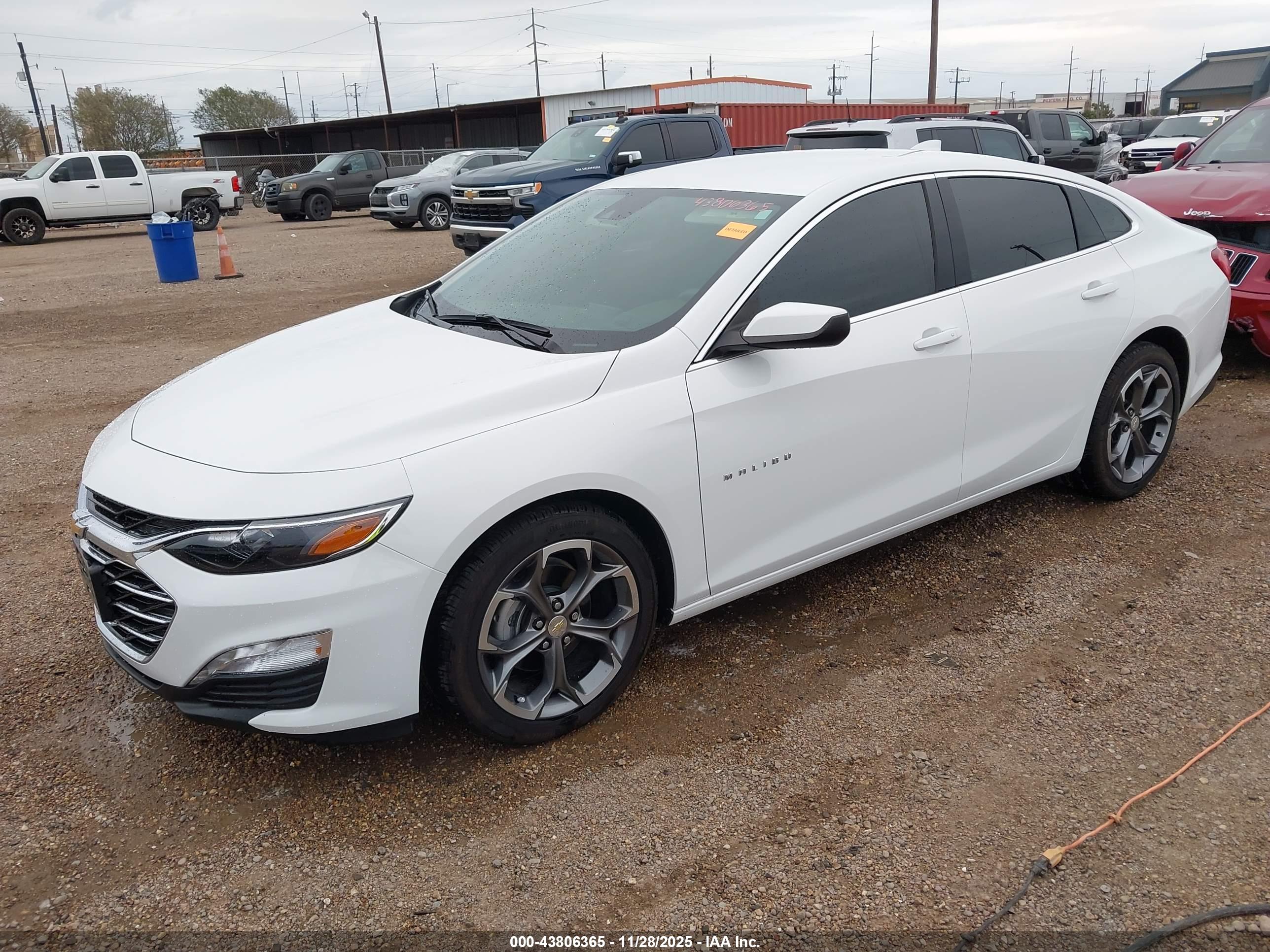 CHEVROLET MALIBU image 2