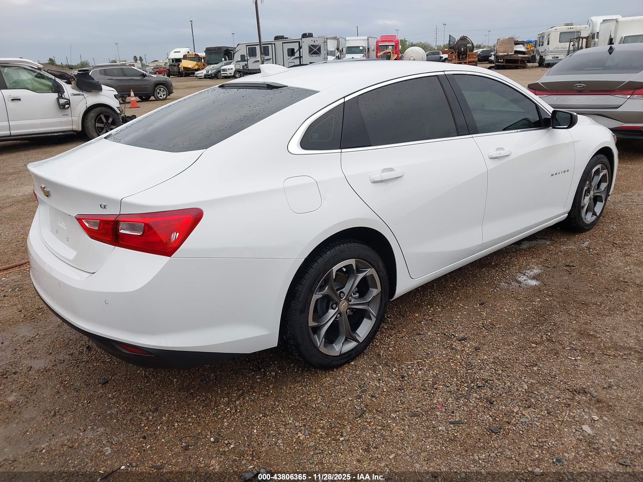 CHEVROLET MALIBU image 4