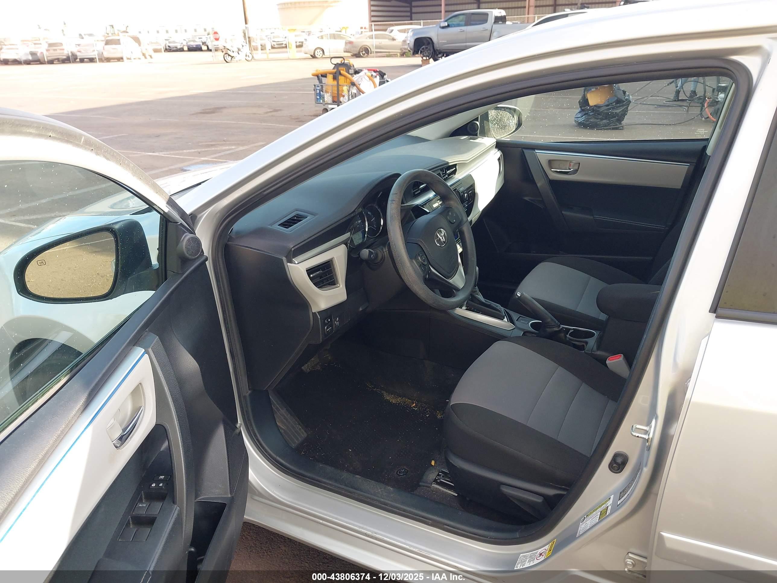 TOYOTA COROLLA image 5
