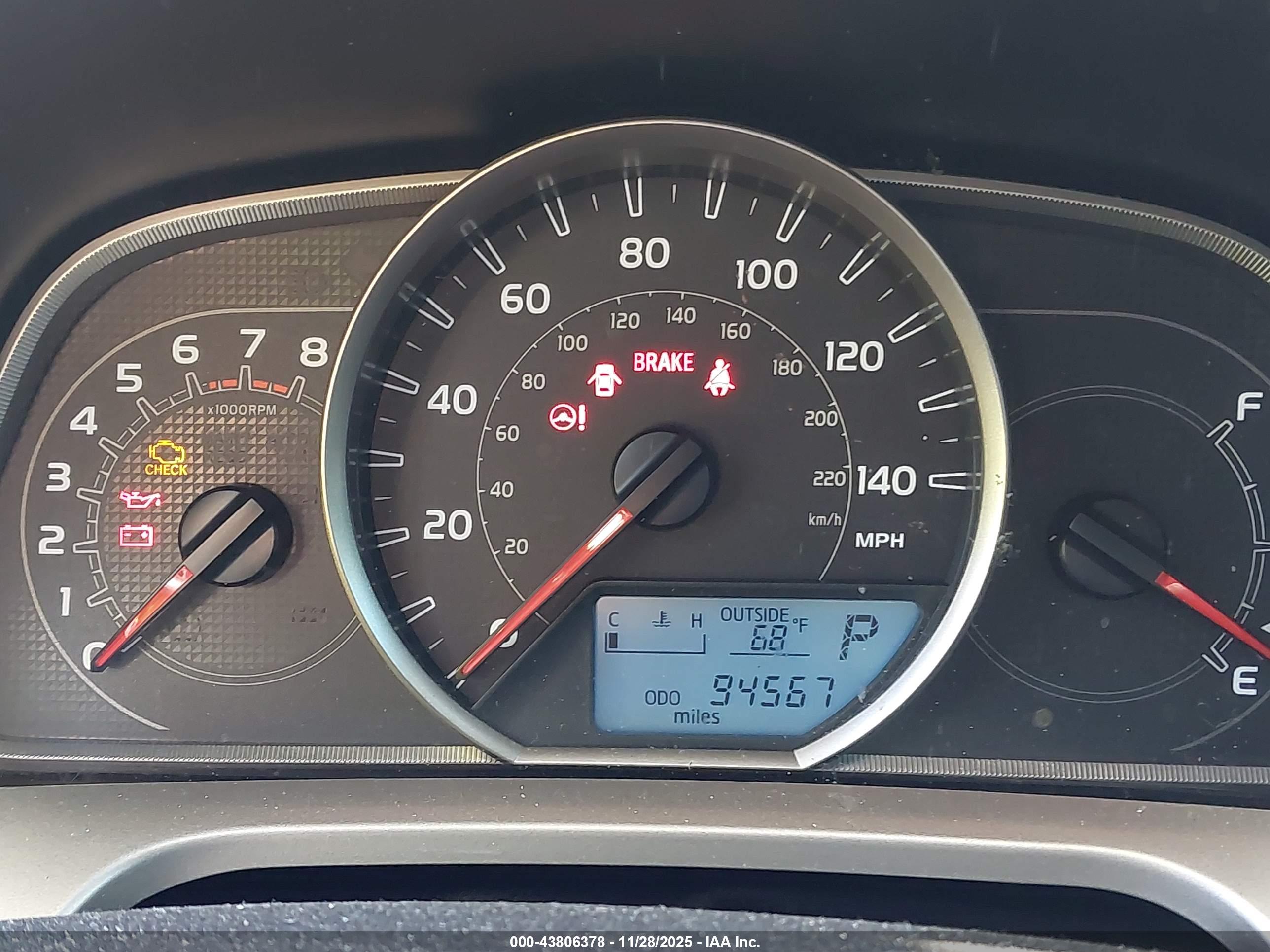 TOYOTA RAV4 image 7