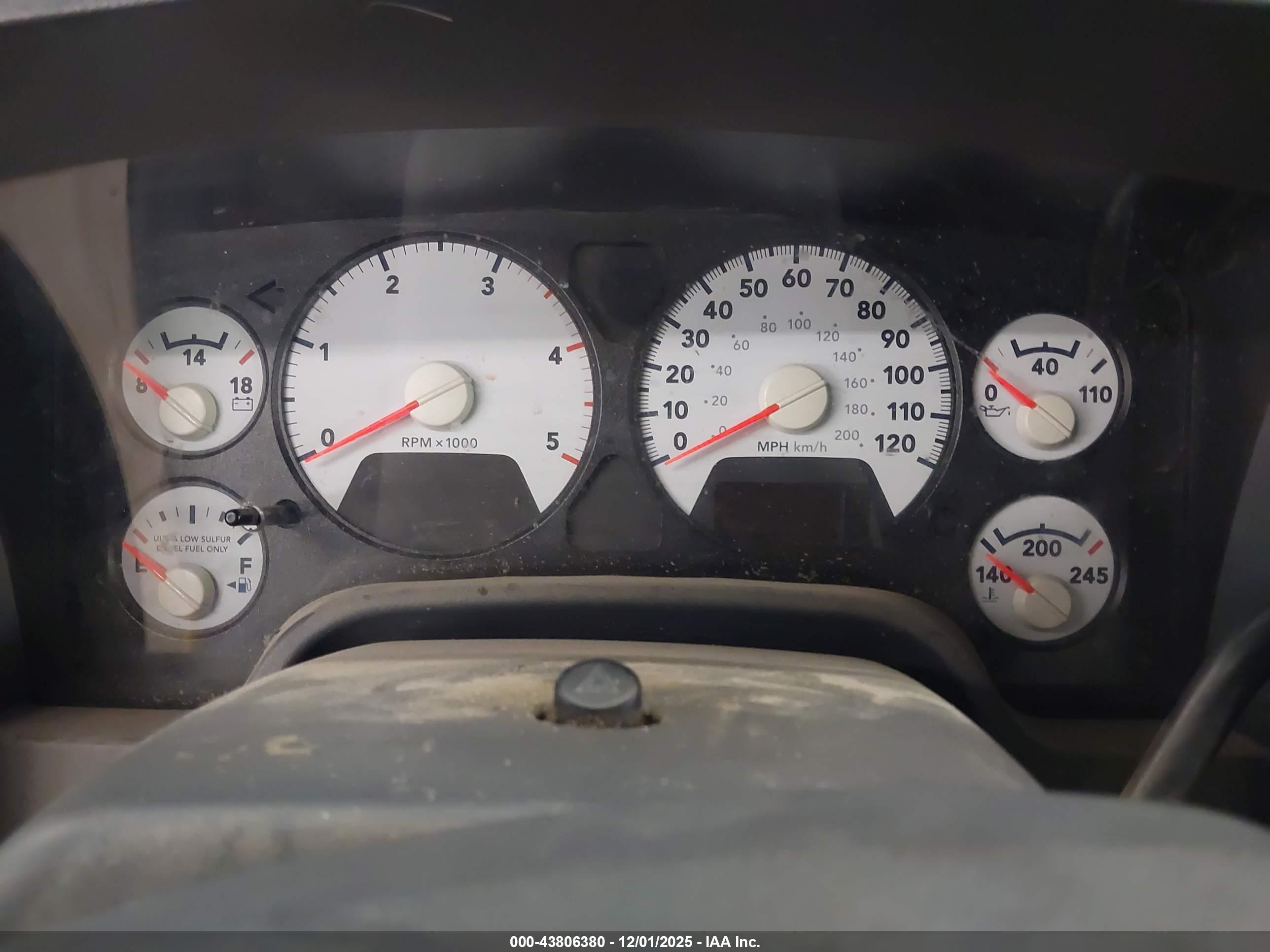 DODGE RAM image 6