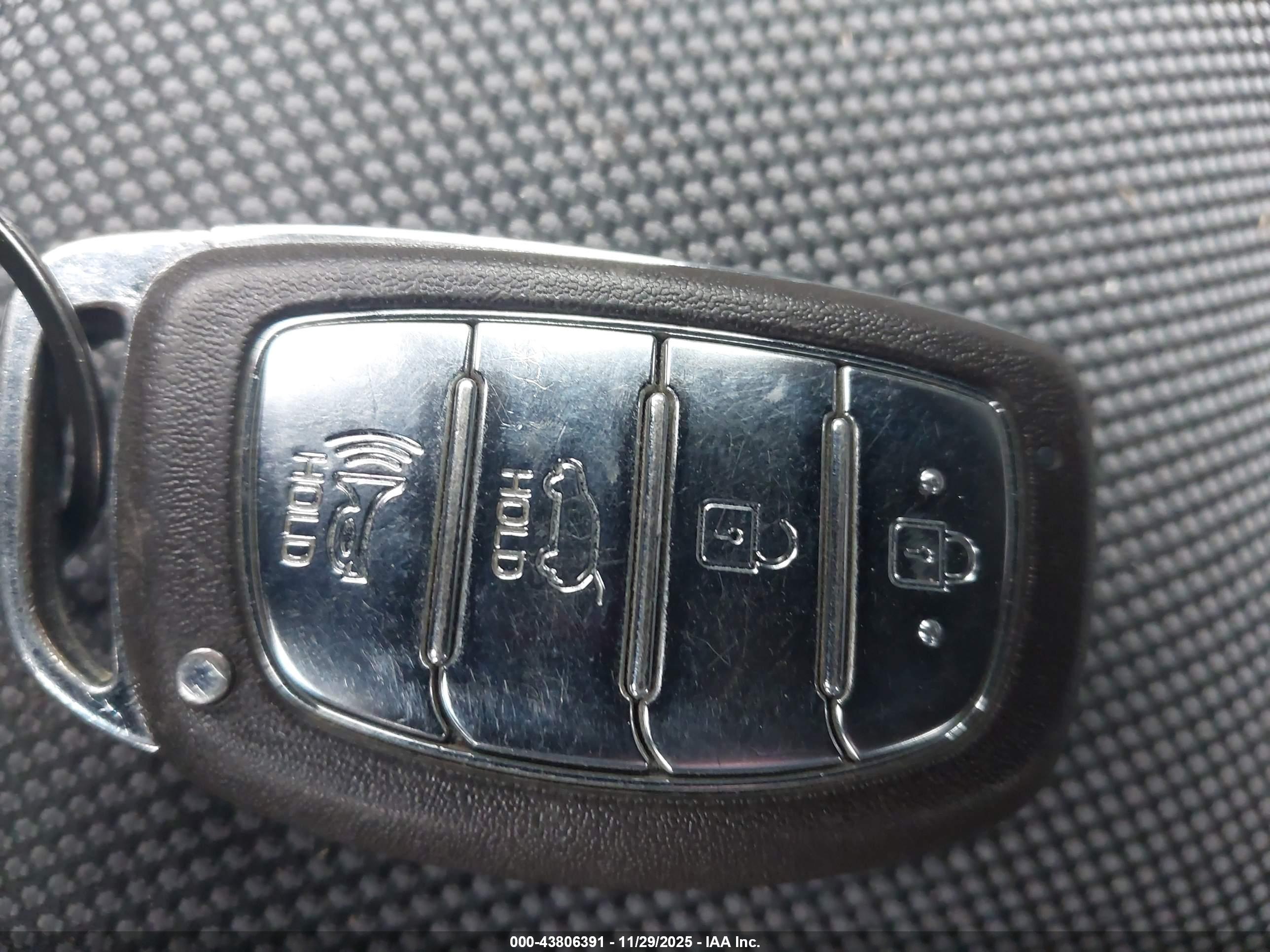 HYUNDAI IONIQ image 11