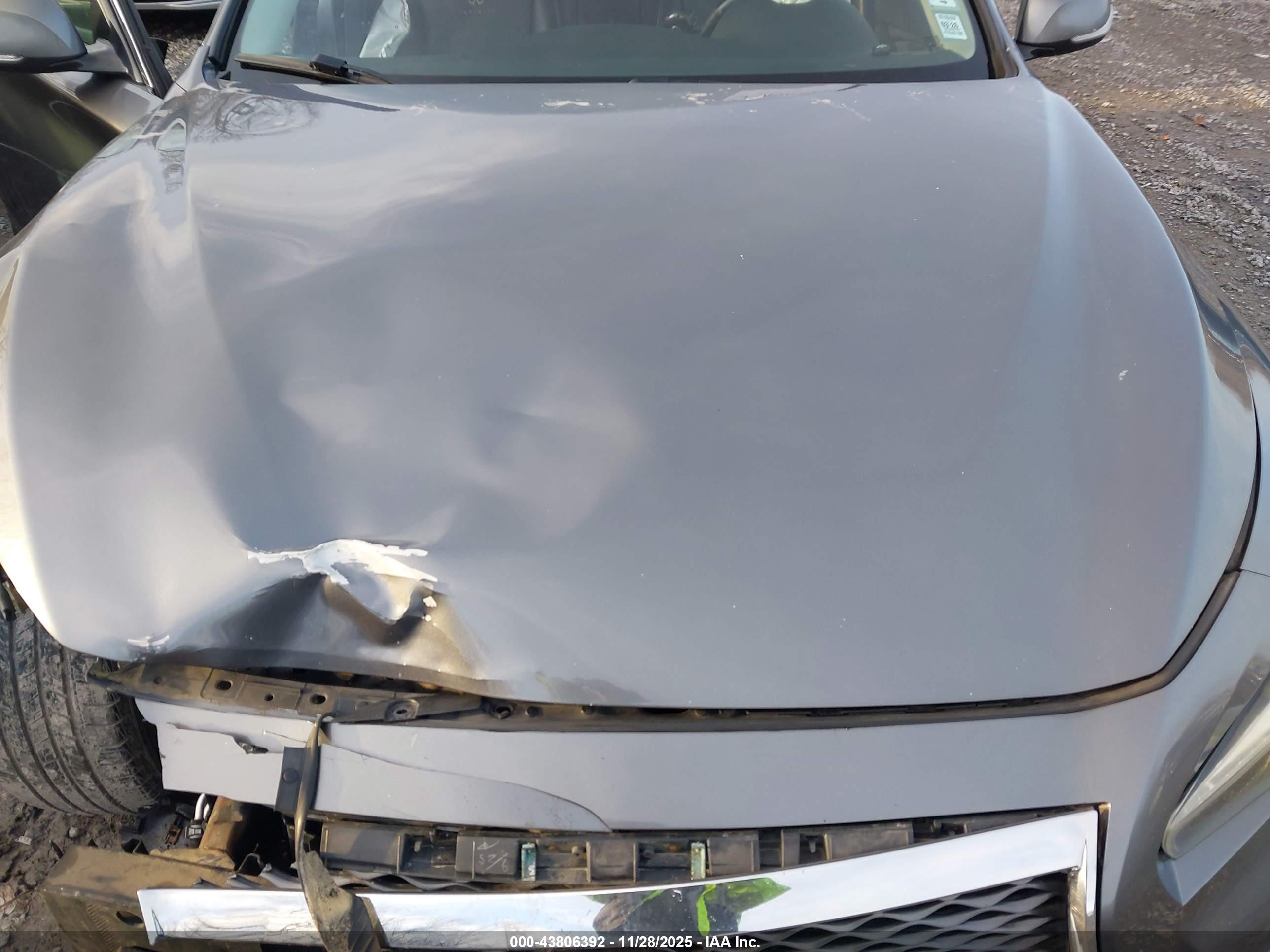 INFINITI Q50 image 10