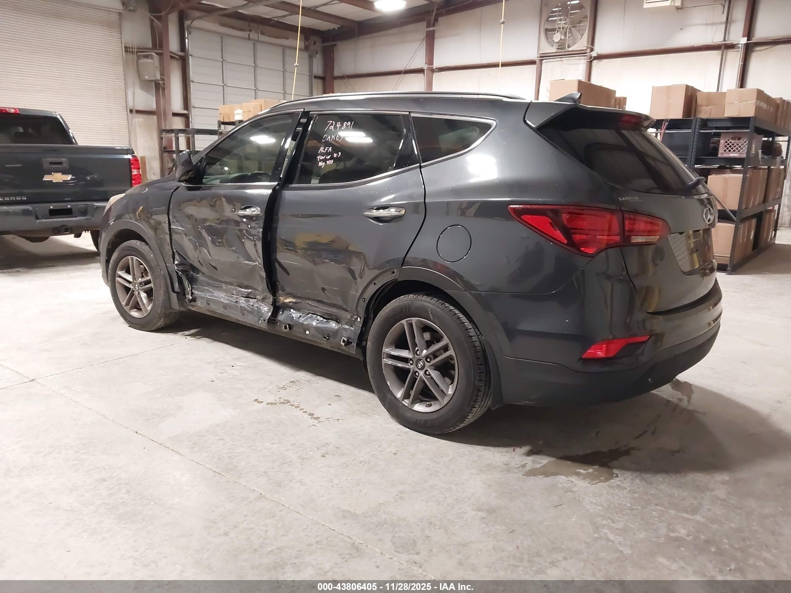 HYUNDAI SANTA image 3