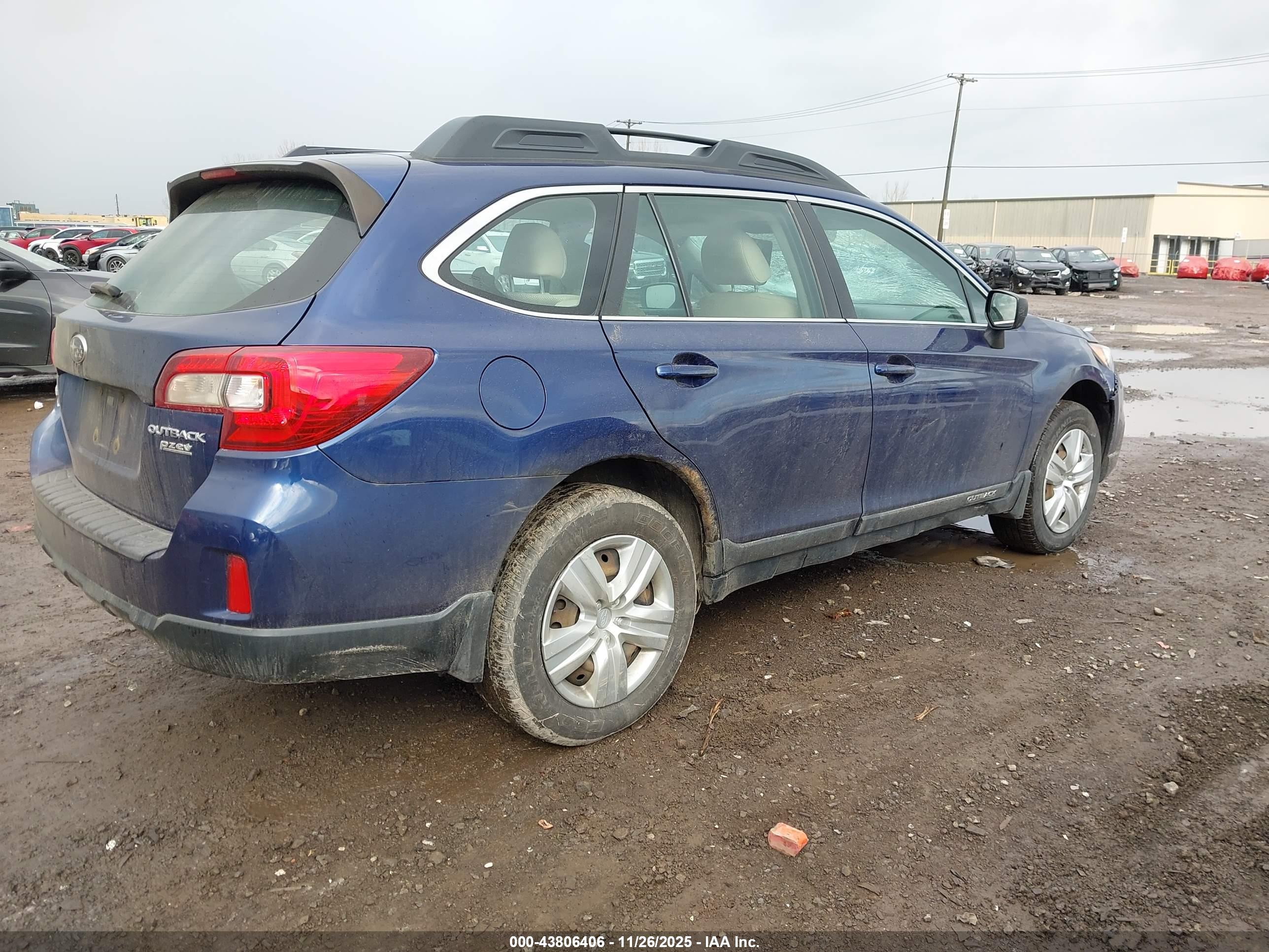 SUBARU OUTBACK image 4
