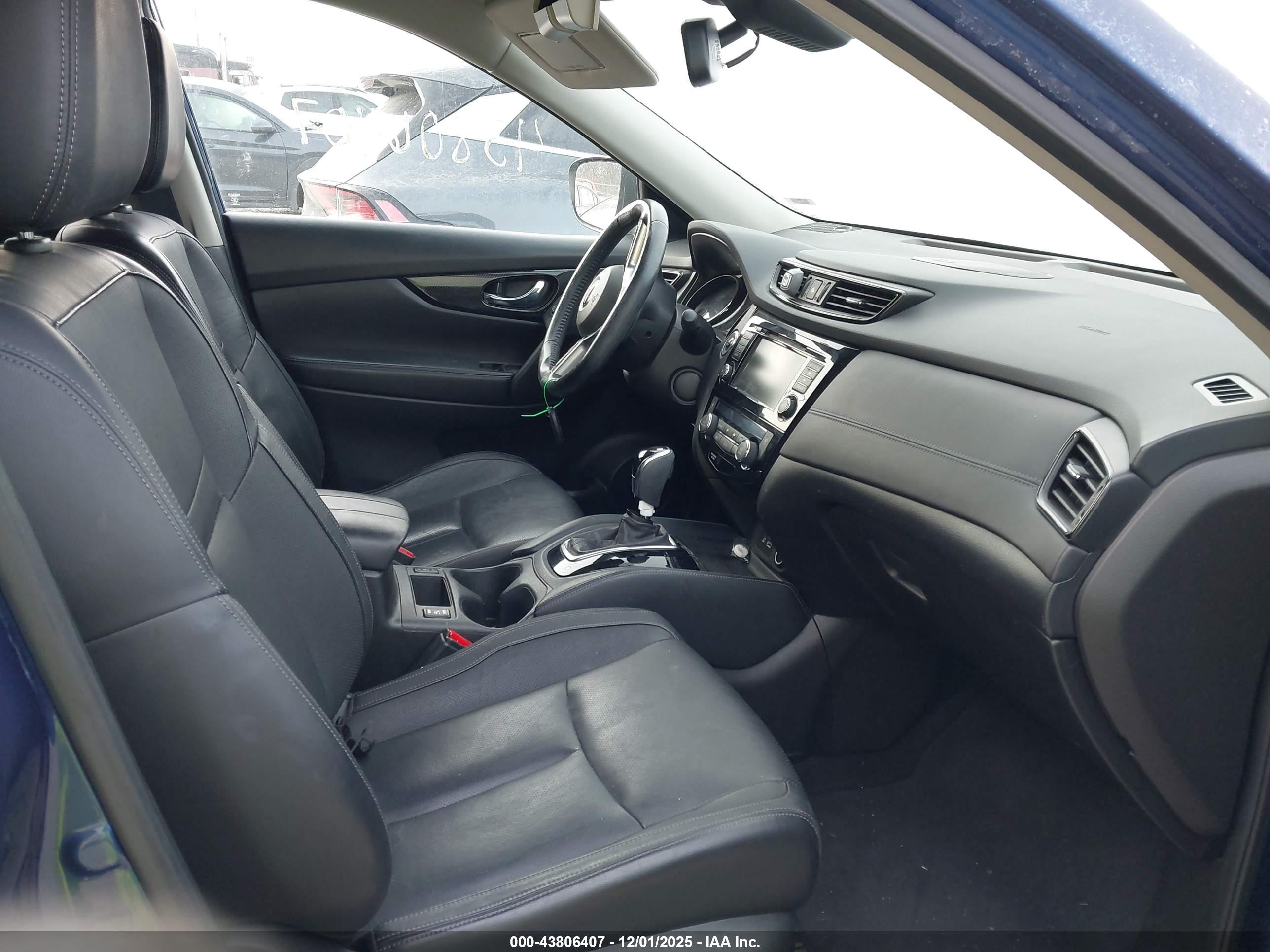 NISSAN ROGUE image 5