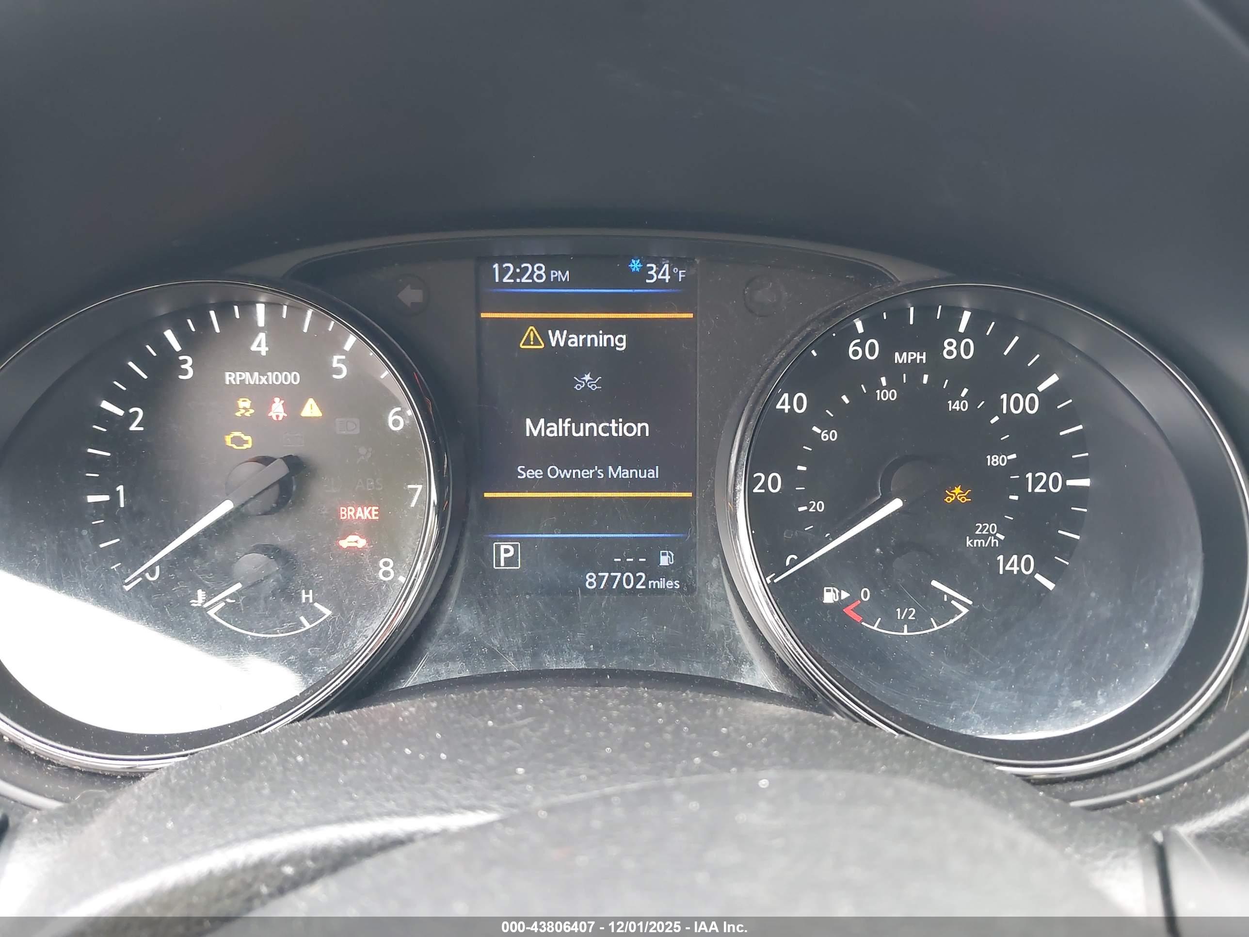 NISSAN ROGUE image 7