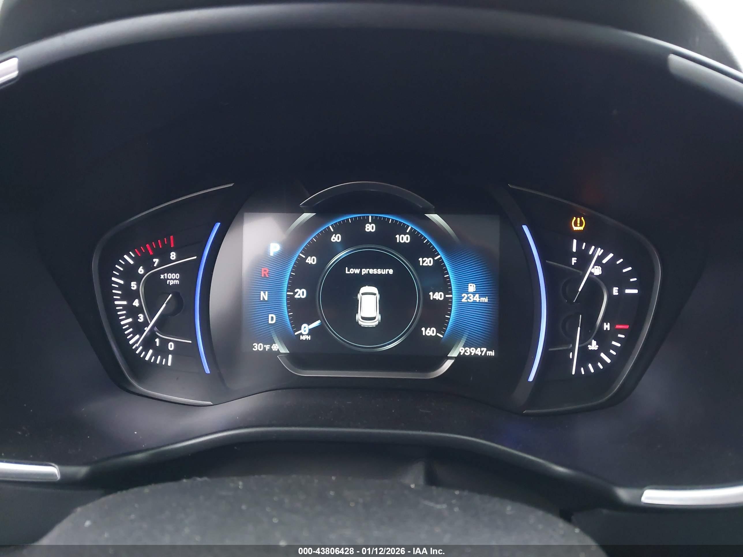 HYUNDAI SANTA image 7