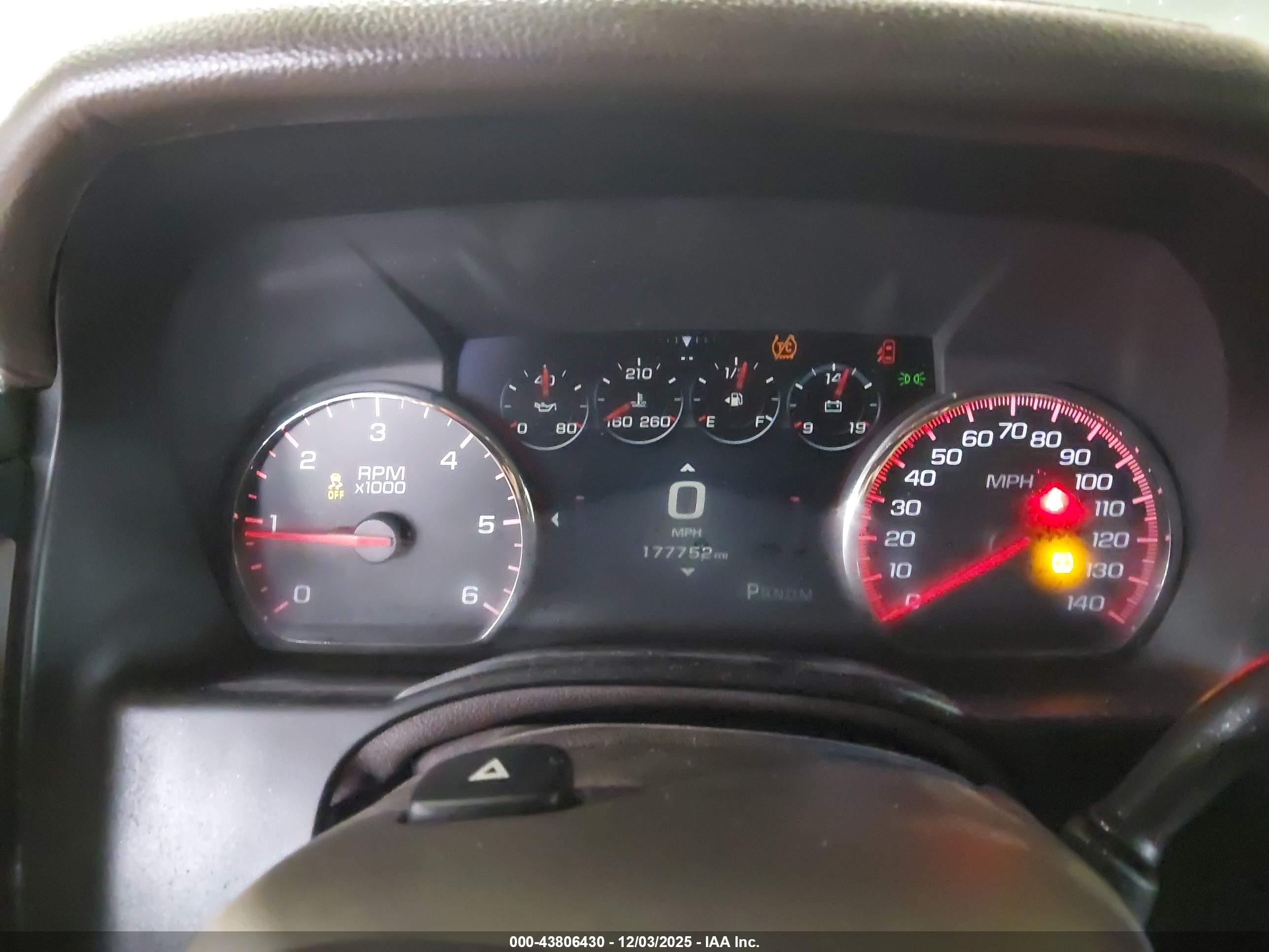 GMC YUKON image 7